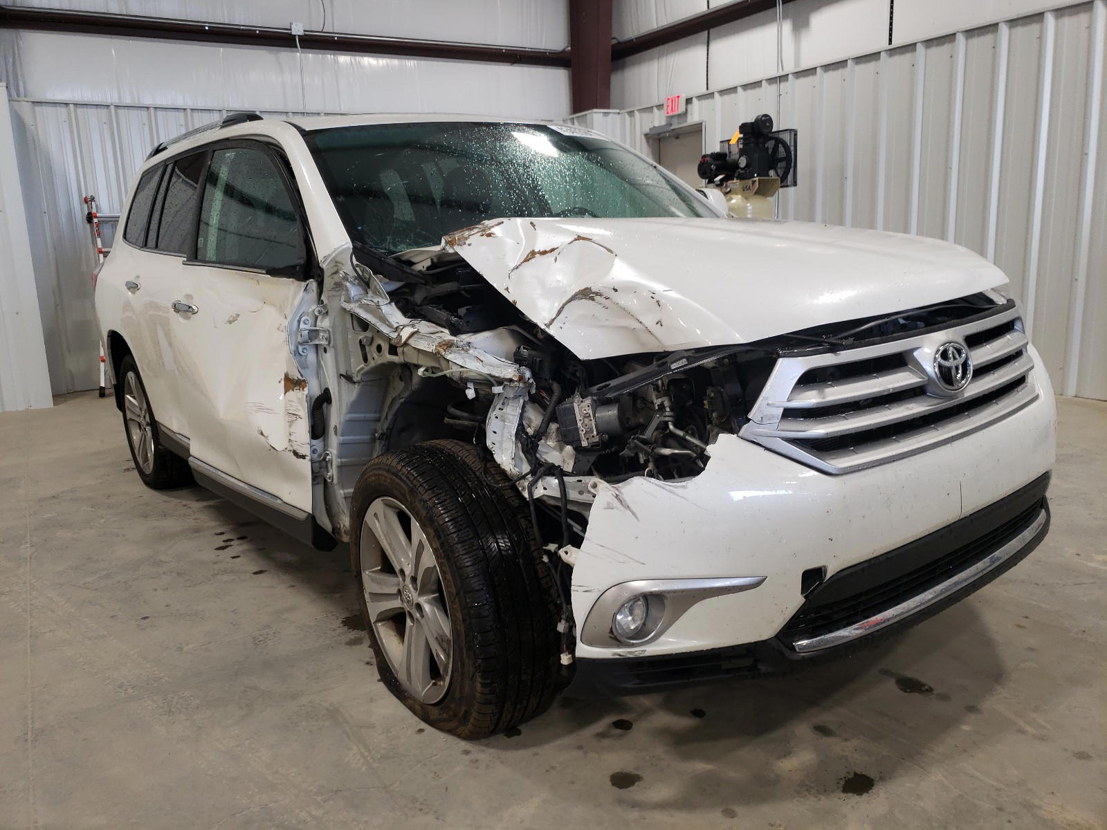 TOYOTA HIGHLANDER 2011 with VIN 5TDDK3EH8BS081020 - Photo from auction
