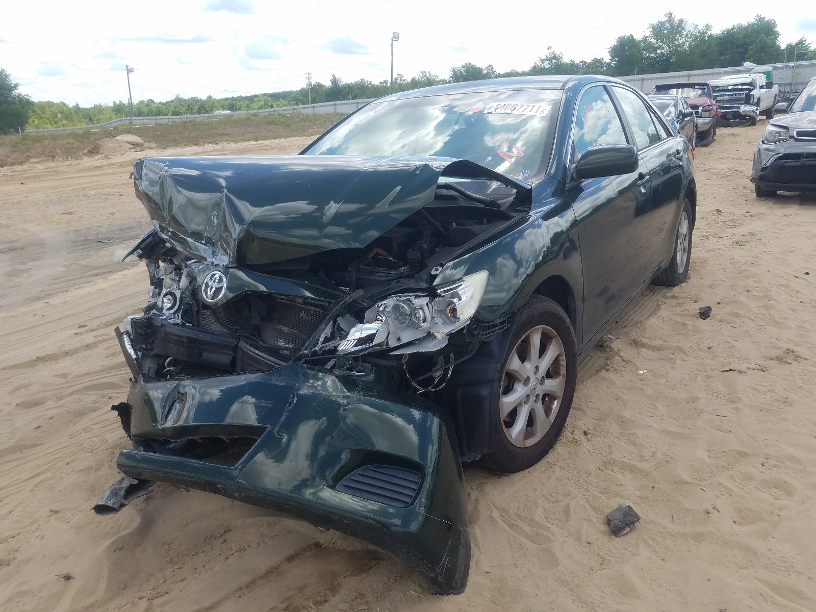Photo 2 from auction – 2010 TOYOTA CAMRY BASE with VIN 4T1BF3EK1AU575362