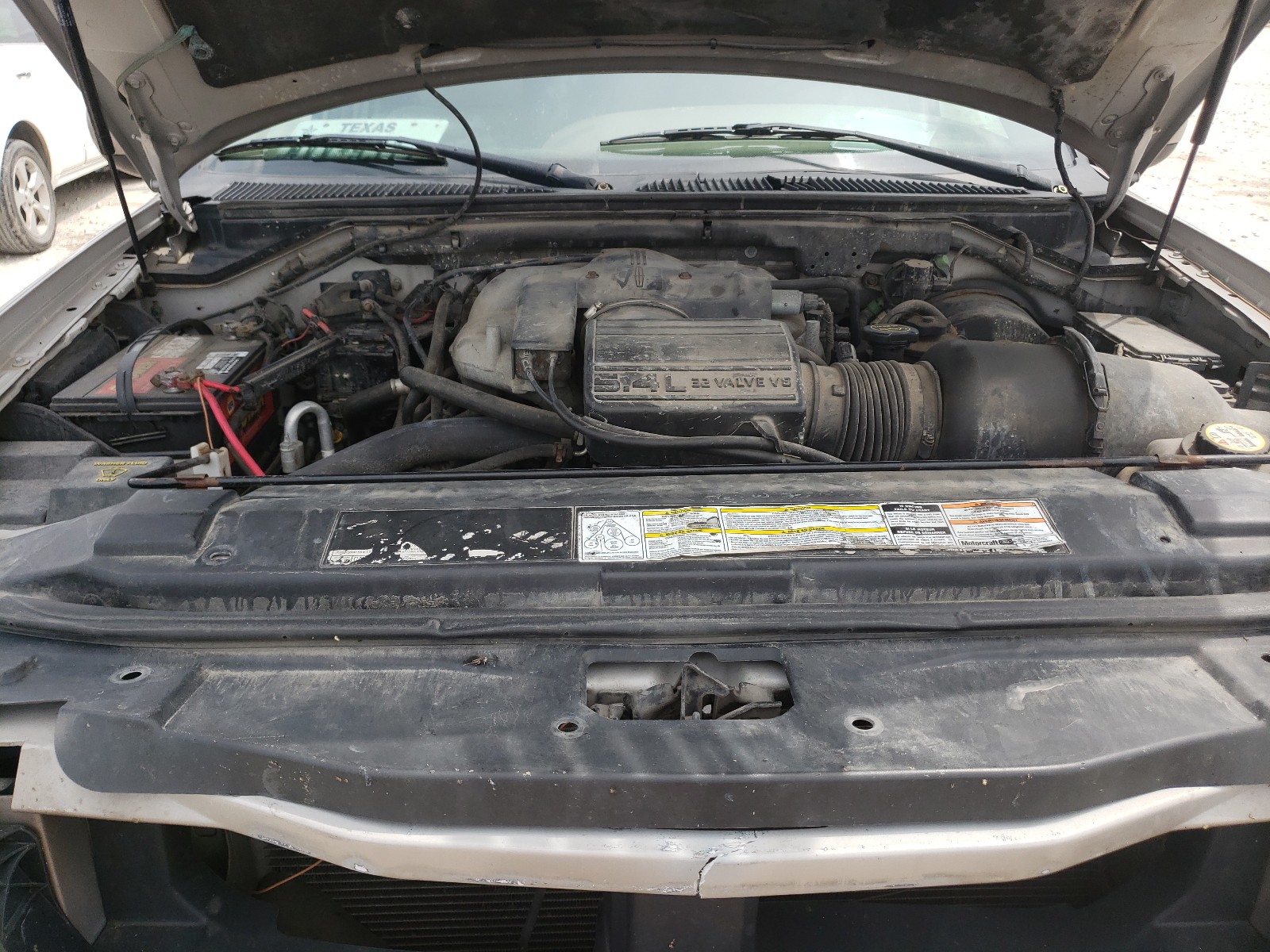 Photo 7 from auction – 2002 LINCOLN NAVIGATOR with VIN 5LMFU28R62LJ10672