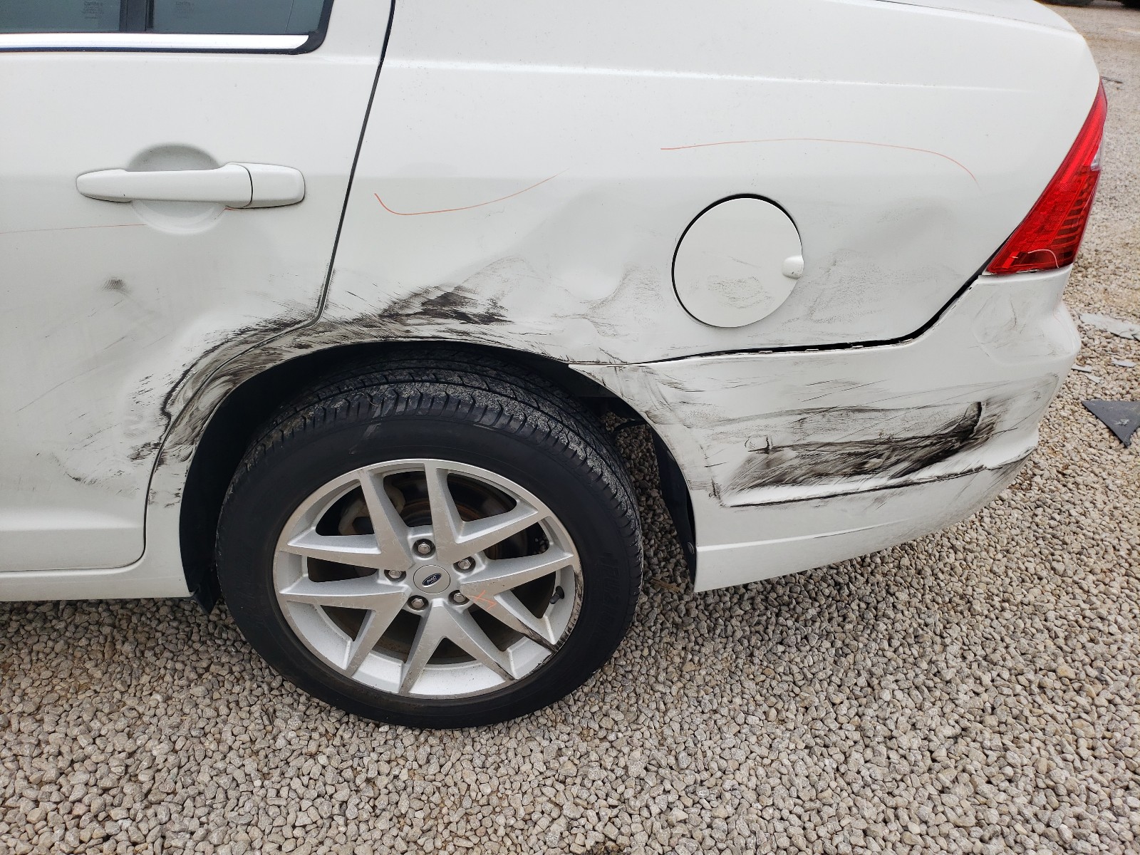 Photo 9 from auction – 2011 FORD FUSION SEL with VIN 3FAHP0JA5BR322762