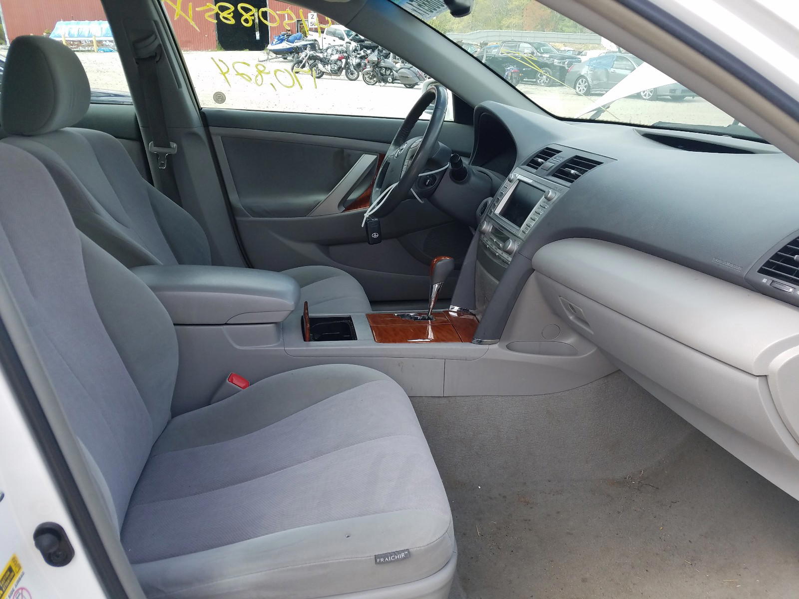 Photo 5 from auction – 2011 TOYOTA CAMRY BASE with VIN 4T1BF3EK8BU768321