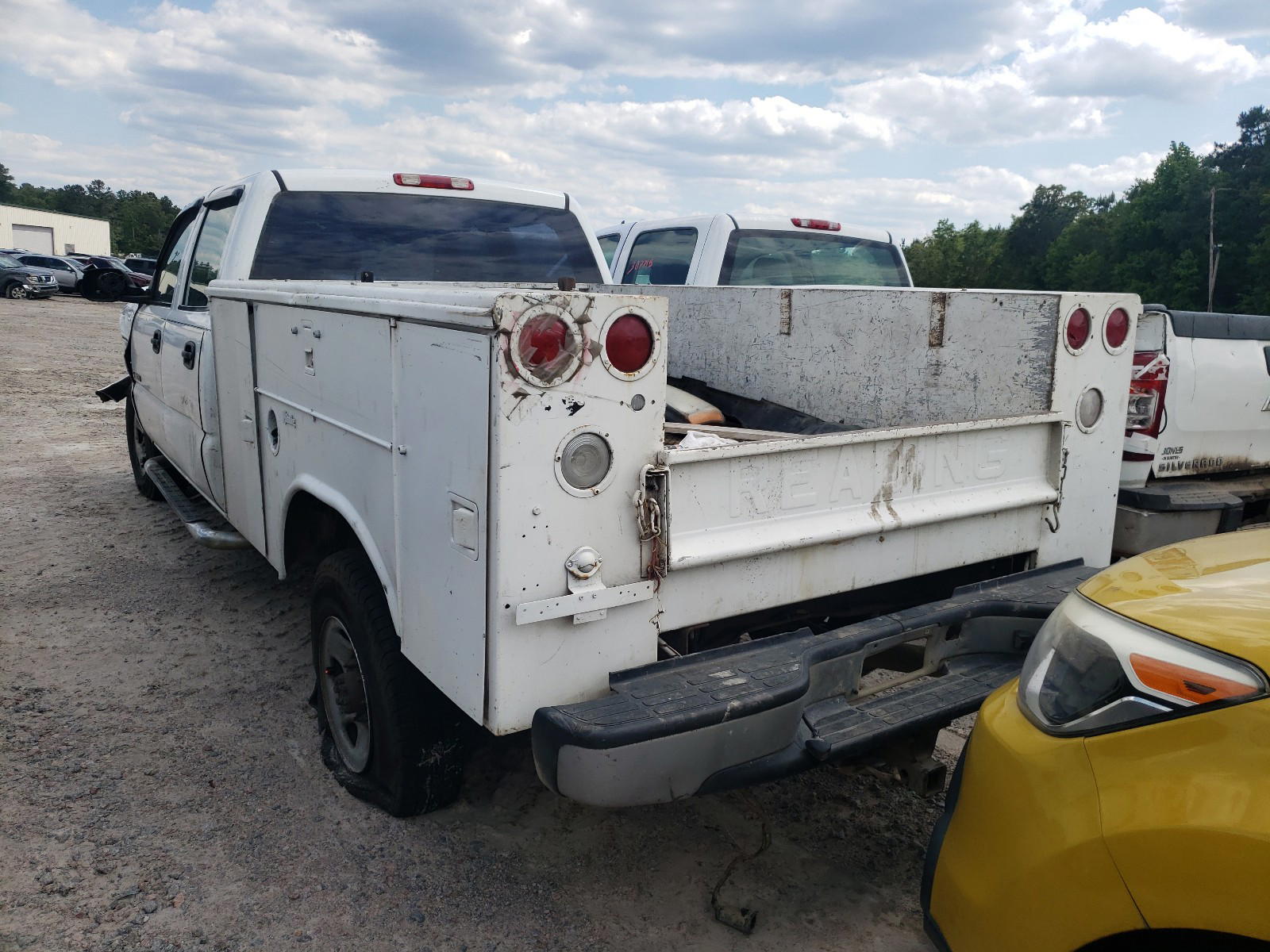 Photo 3 from auction – 2006 CHEVROLET SILVERADO with VIN 1GCHC23U76F107301