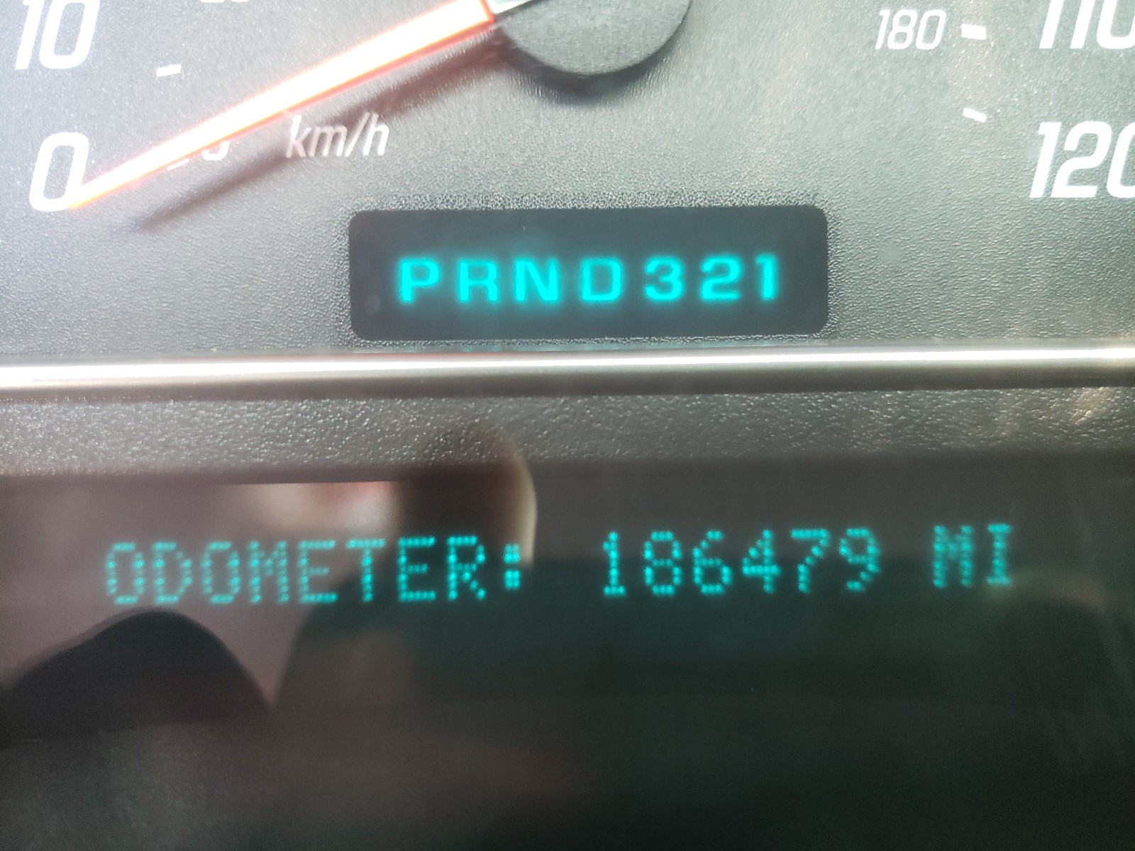 Zdjęcie 8 z aukcji – 2005 GMC YUKON z VIN 1GKET63M052353661