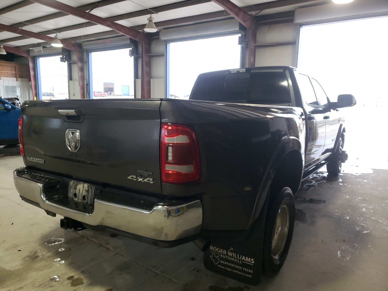 Photo 4 from auction – 2019 RAM 3500 LARAM with VIN 3C63RRJL3KG560388