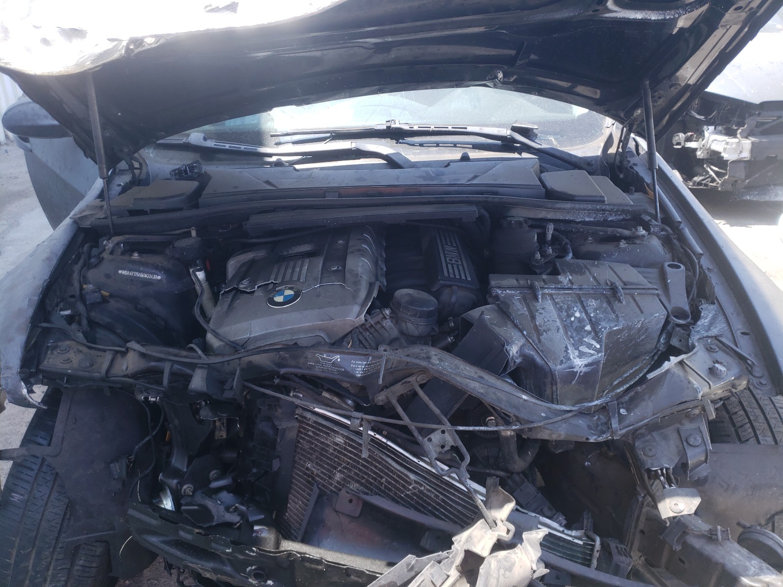 Photo 7 from auction – 2006 BMW 325 XIT with VIN WBAVT13546KW22430