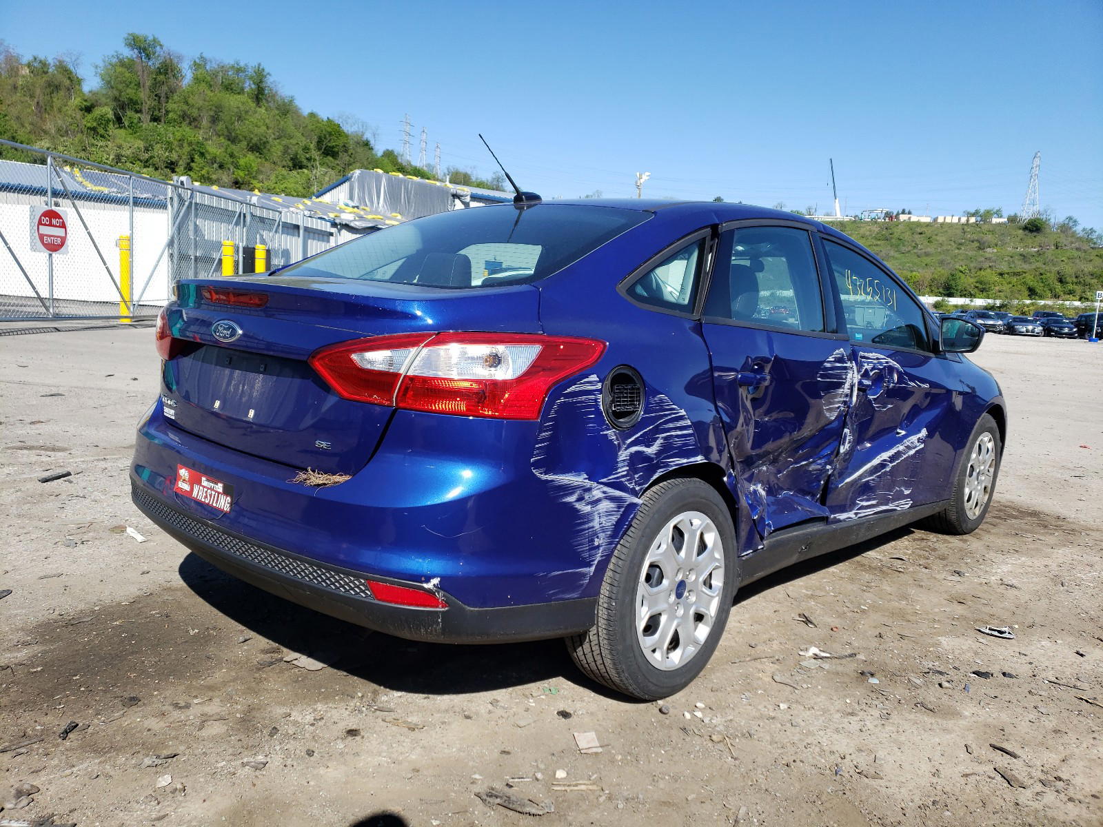 Photo 4 from auction – 2012 FORD FOCUS SE with VIN 1FAHP3F25CL462751