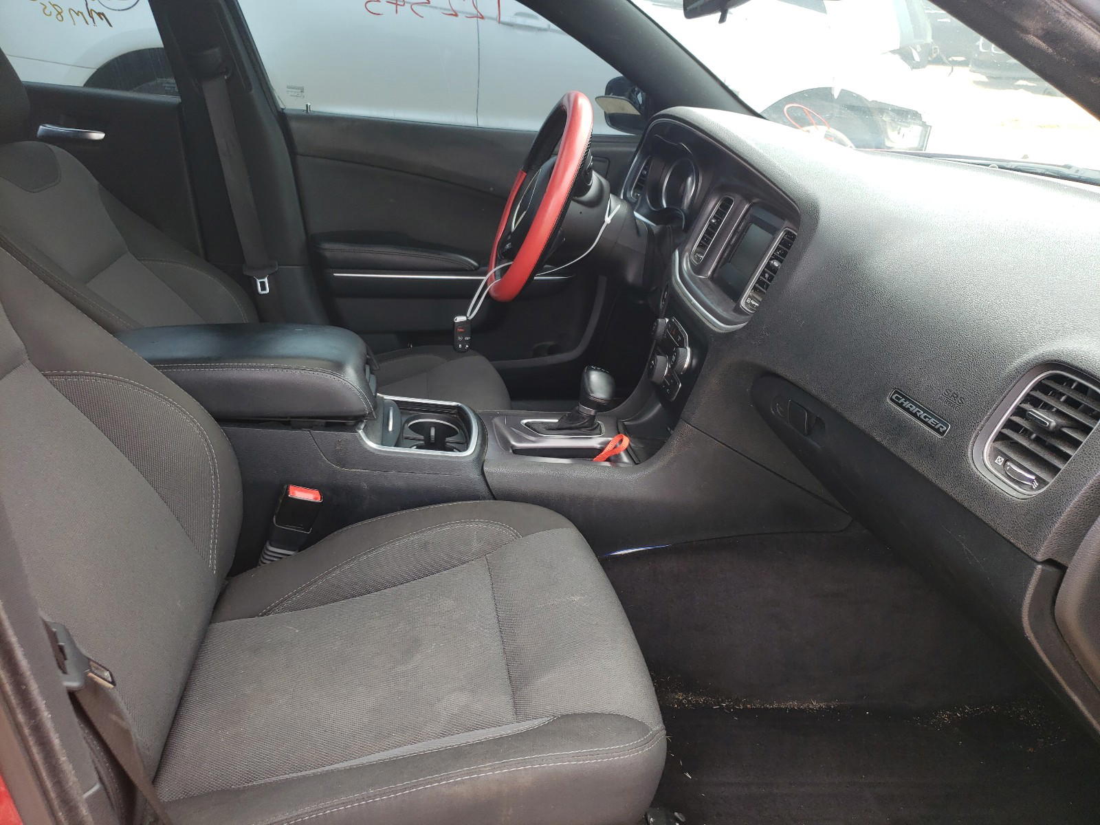 Photo 5 from auction – 2017 DODGE CHARGER SE with VIN 2C3CDXBG9HH595978