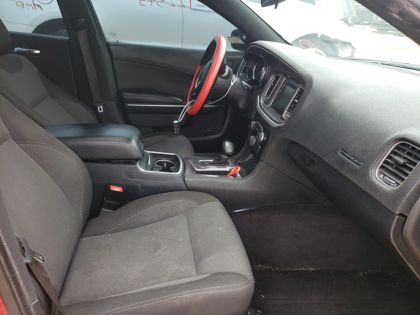 Zdjęcie 5 z aukcji – 2017 DODGE CHARGER SE z VIN 2C3CDXBG9HH595978