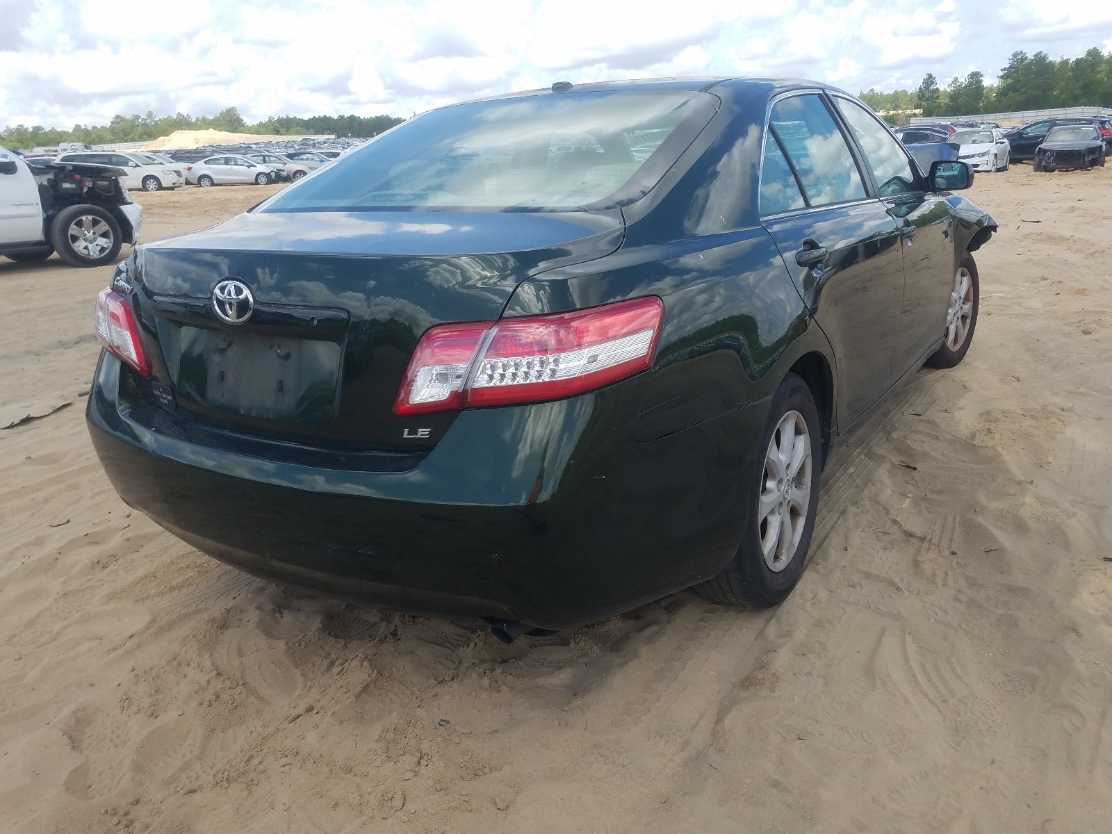 Photo 4 from auction – 2010 TOYOTA CAMRY BASE with VIN 4T1BF3EK1AU575362