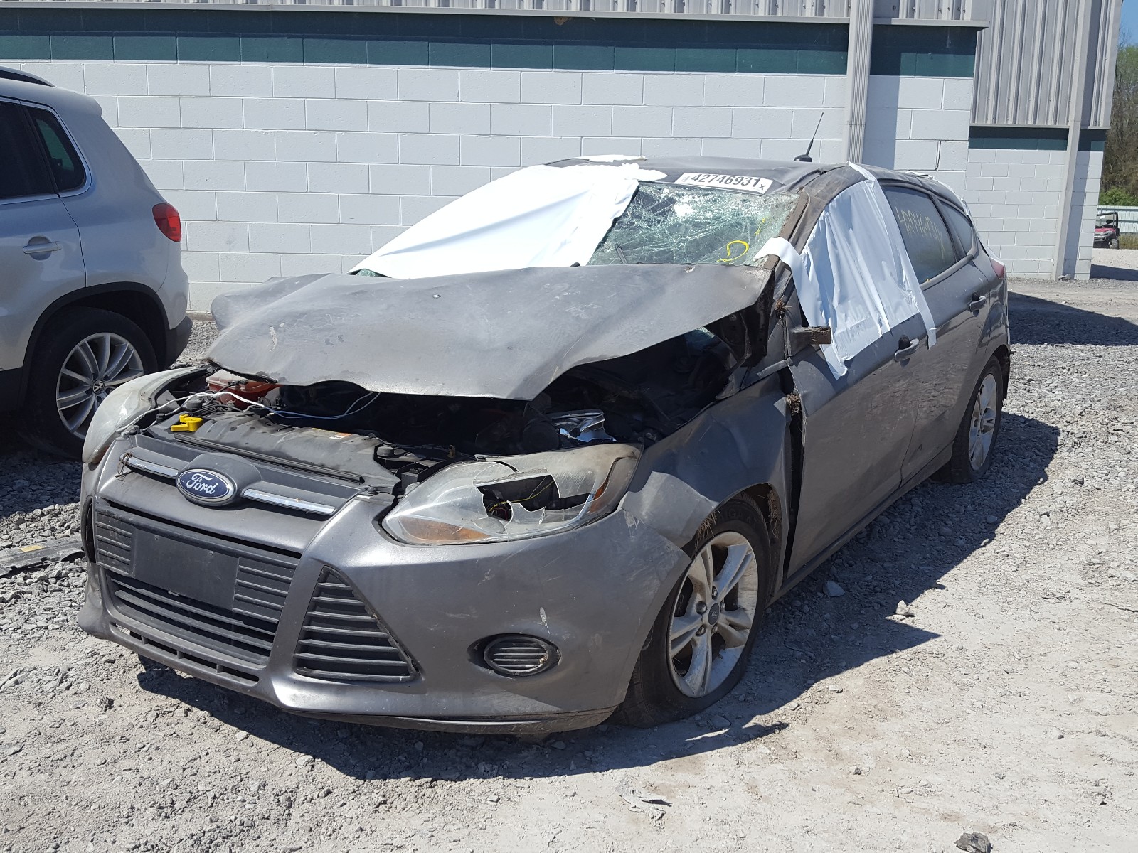 Zdjęcie 2 z aukcji – 2014 FORD FOCUS SE z VIN 1FADP3K27EL152317