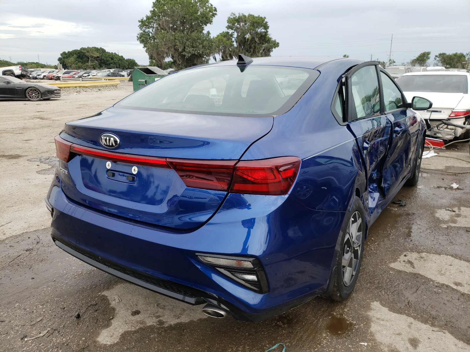 Photo 4 from auction – 2019 KIA FORTE FE with VIN 3KPF24ADXKE058253