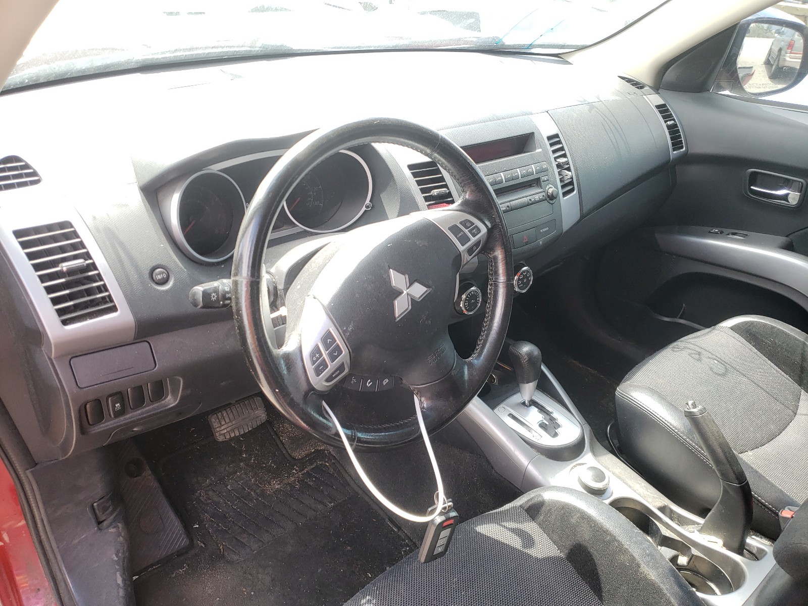 Photo 9 from auction – 2013 MITSUBISHI OUTLANDER with VIN JA4JT3AW2DU020906