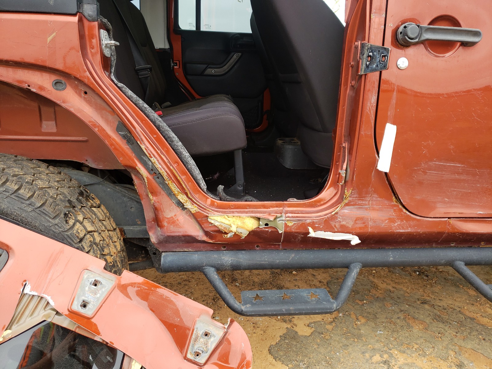 Photo 9 from auction – 2014 JEEP WRANGLER U with VIN 1C4BJWDG2EL269588