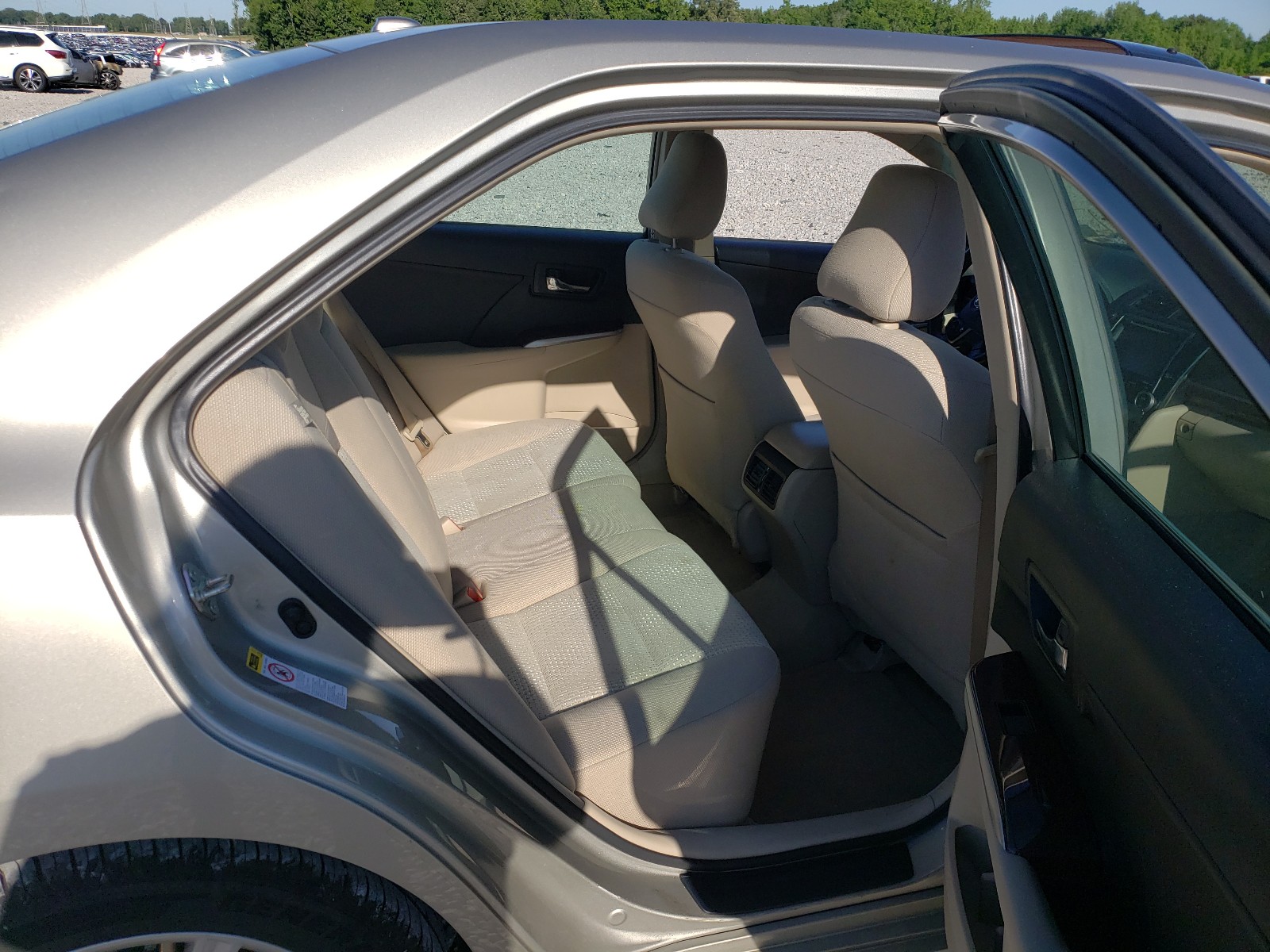 Photo 6 from auction – 2014 TOYOTA CAMRY L with VIN 4T4BF1FK5ER392903