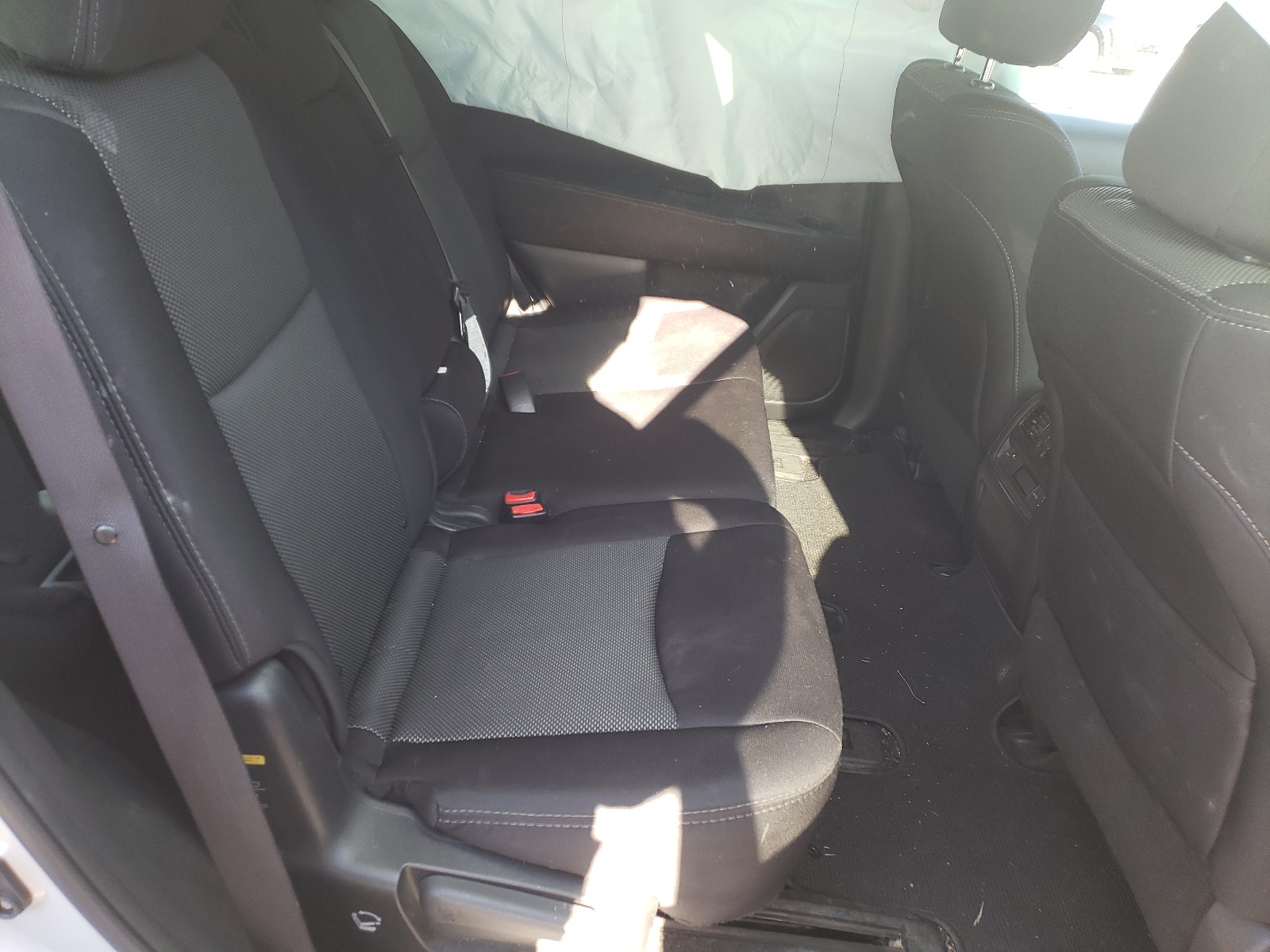 Photo 6 from auction – 2017 NISSAN PATHFINDER with VIN 5N1DR2MMXHC695142
