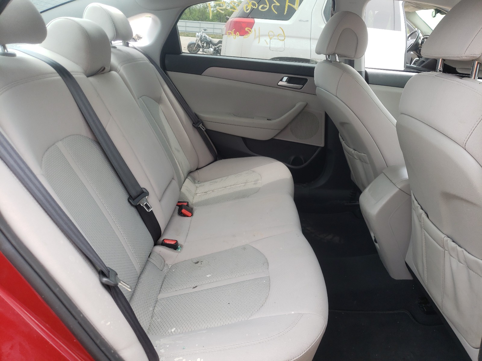 Photo 6 from auction – 2016 HYUNDAI SONATA SE with VIN 5NPE24AF2GH369241