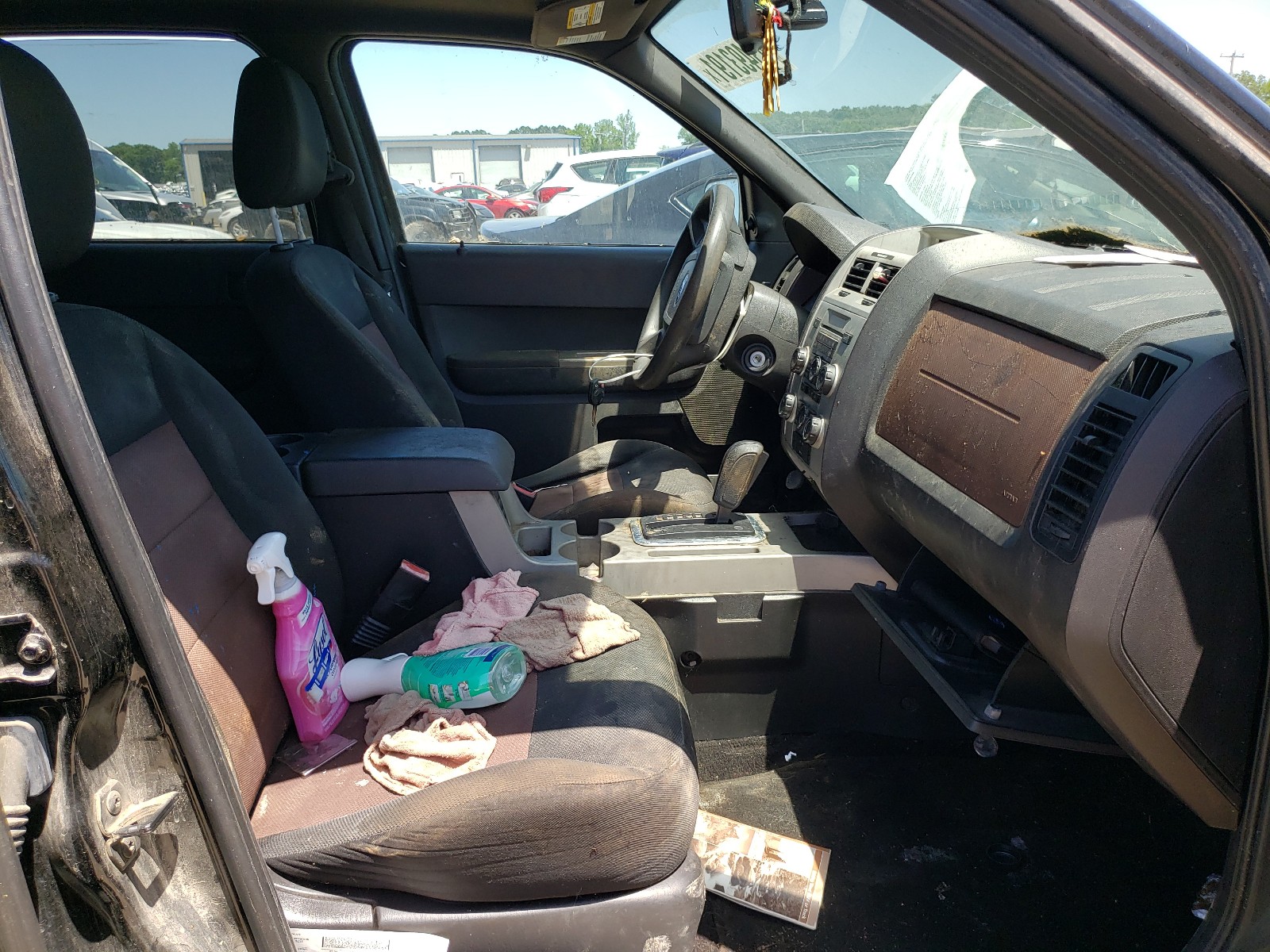 Photo 5 from auction – 2008 FORD ESCAPE XLT with VIN 1FMCU03ZX8KC39711