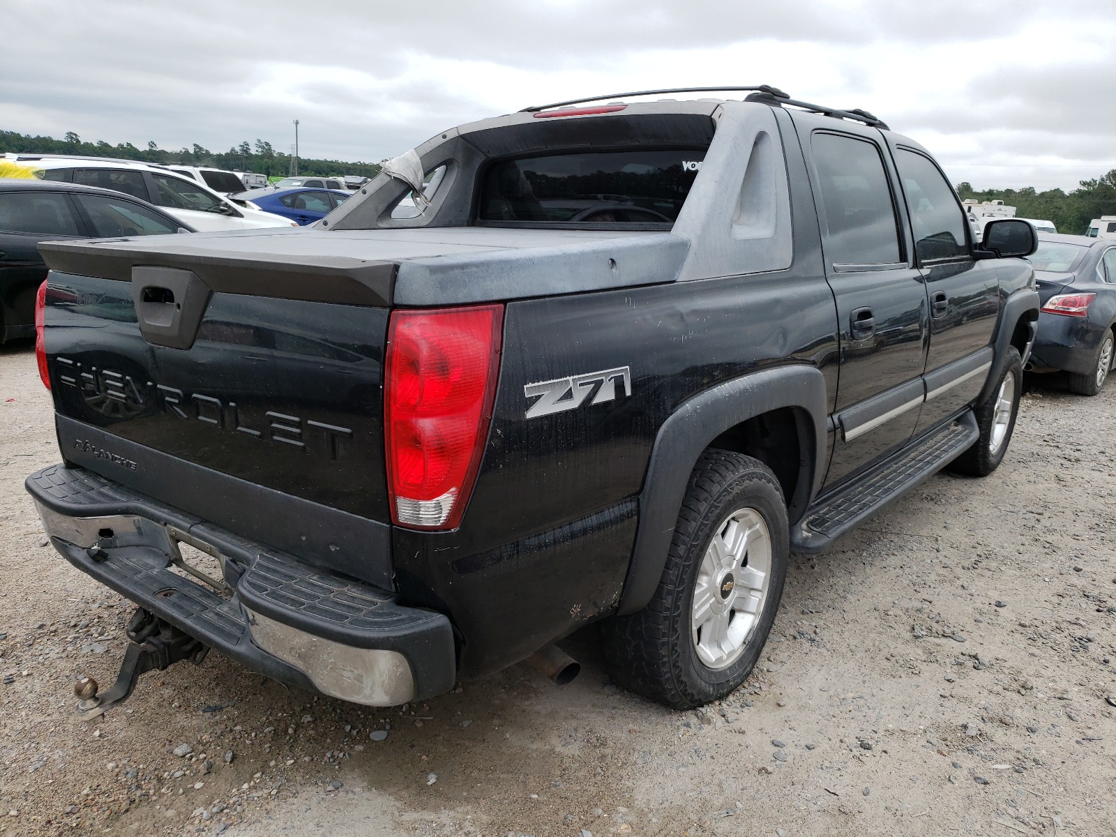 Photo 4 from auction – 2004 CHEVROLET AVALANCHE with VIN 3GNEK12T44G200580