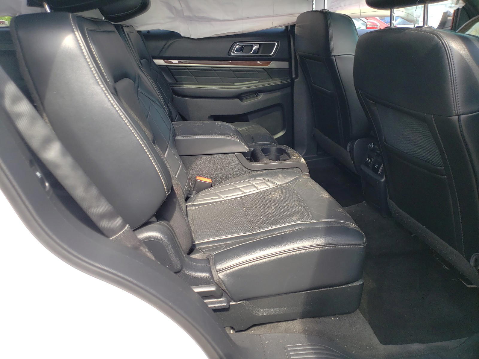 Photo 6 from auction – 2017 FORD EXPLORER with VIN 1FM5K8HT1HGA13710