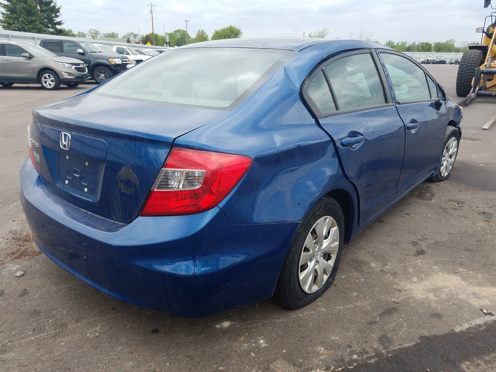 Photo 4 from auction – 2012 HONDA CIVIC LX with VIN 2HGFB2F55CH585842