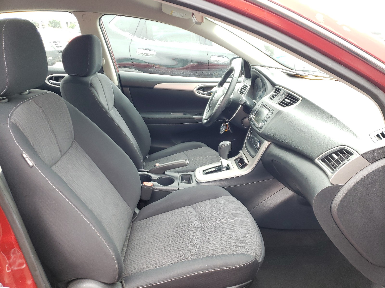 Photo 5 from auction – 2015 NISSAN SENTRA S with VIN 3N1AB7AP0FL659990