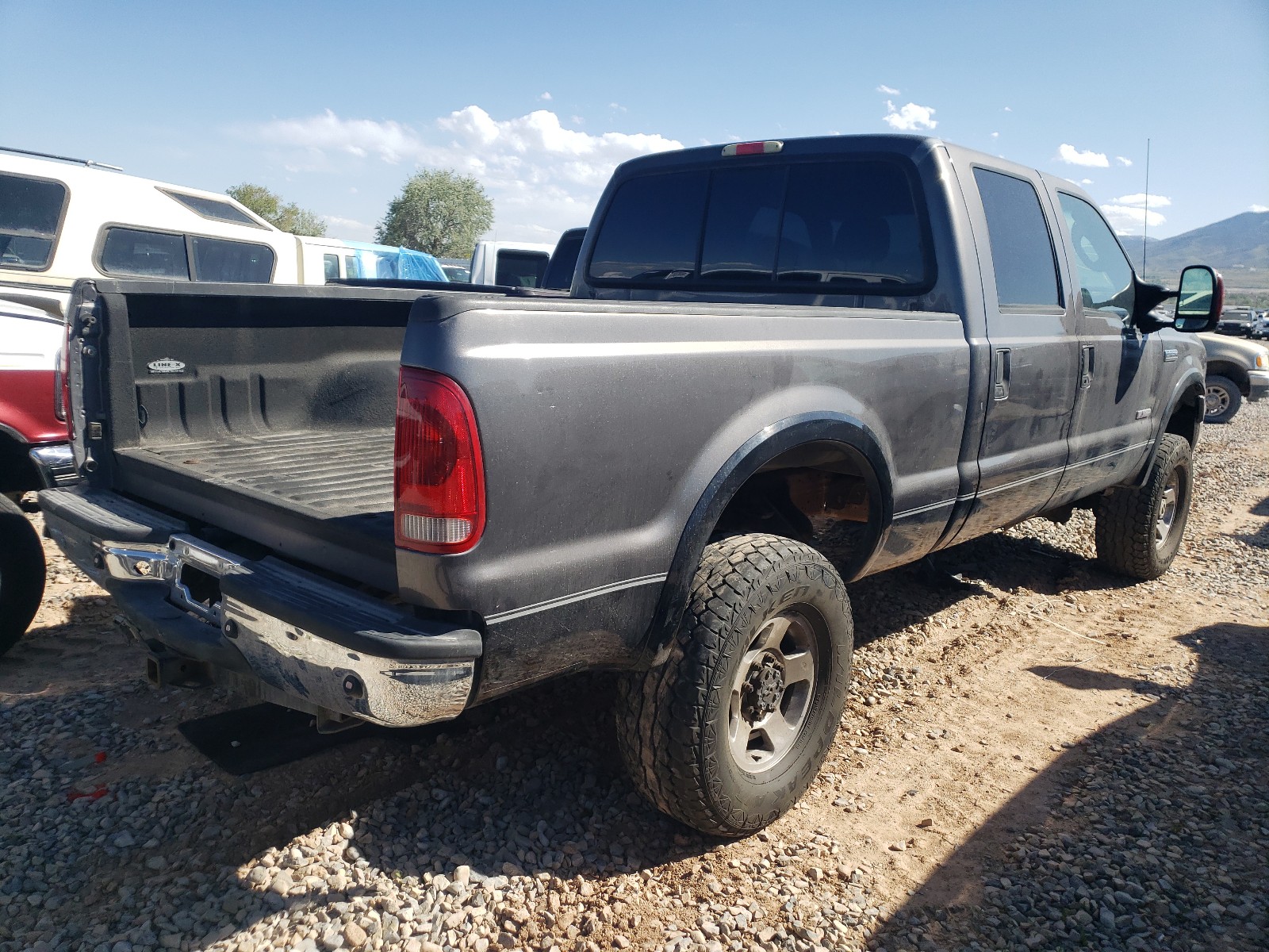 Photo 4 from auction – 2005 FORD F250 SUPER with VIN 1FTSW21P95EC39443