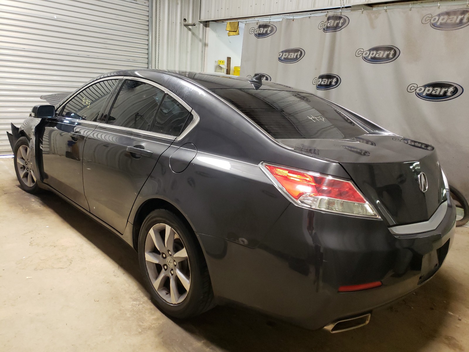 Photo 3 from auction – 2013 ACURA TL with VIN 19UUA8F21DA009569