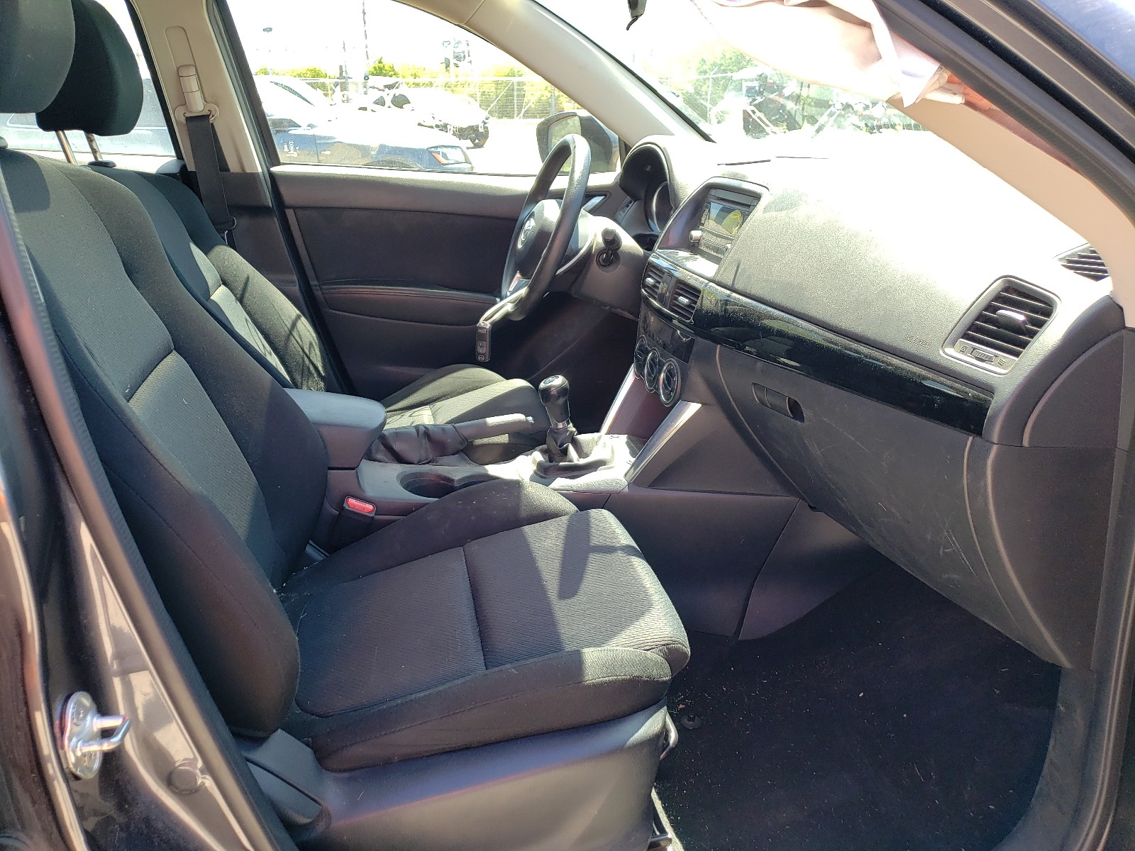 Photo 5 from auction – 2015 MAZDA CX-5 SPORT with VIN JM3KE2BE1F0544716