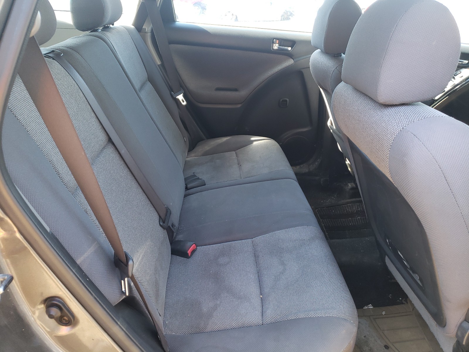 Photo 6 from auction – 2004 TOYOTA COROLLA MA with VIN 2T1KY32E34C251392