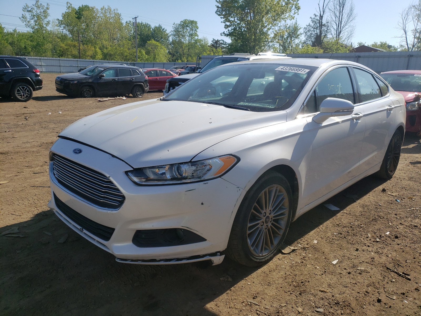 Photo 2 from auction – 2013 FORD FUSION SE with VIN 3FA6P0HR2DR188329