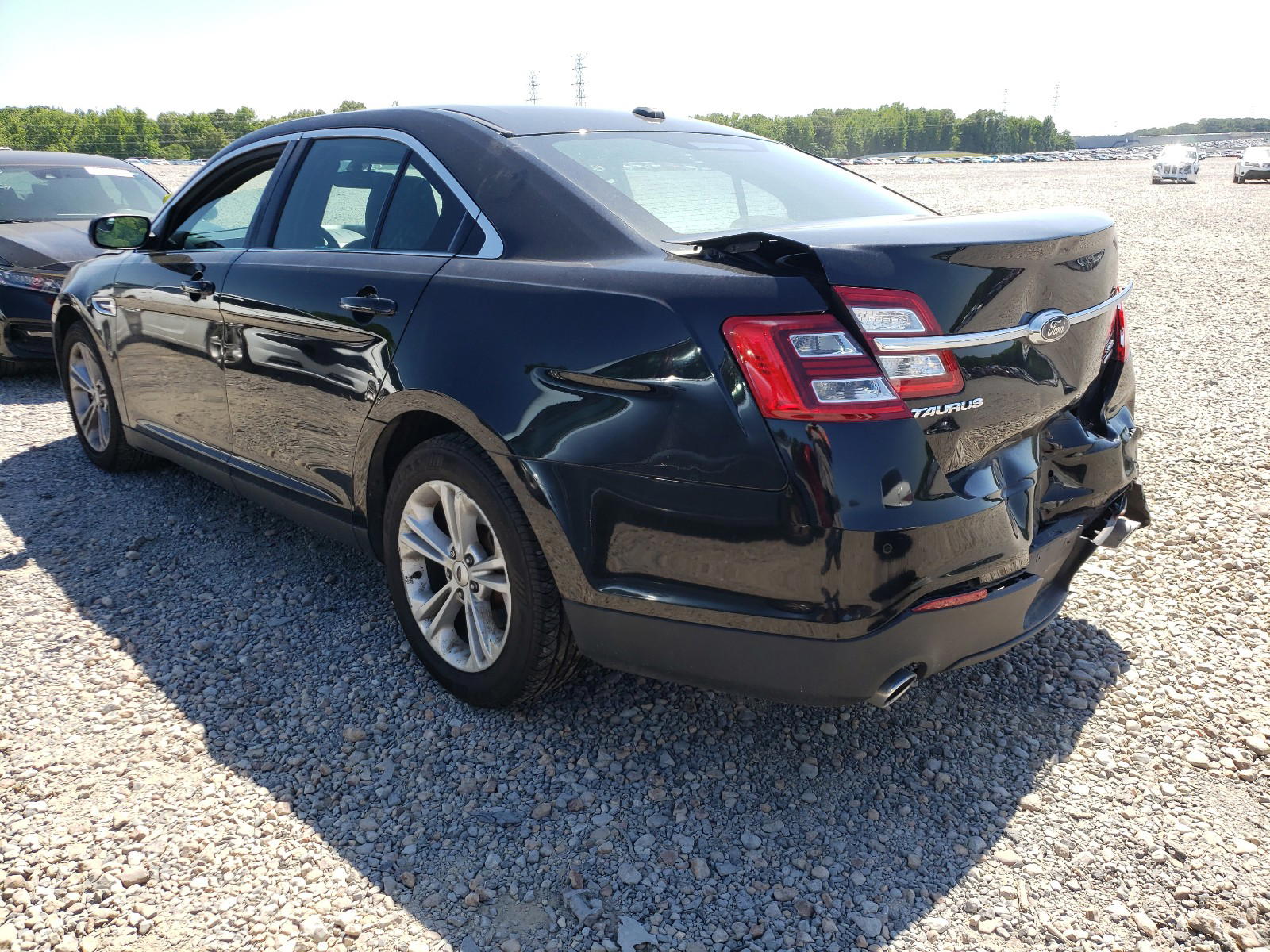 Photo 3 from auction – 2016 FORD TAURUS SEL with VIN 1FAHP2E89GG121089