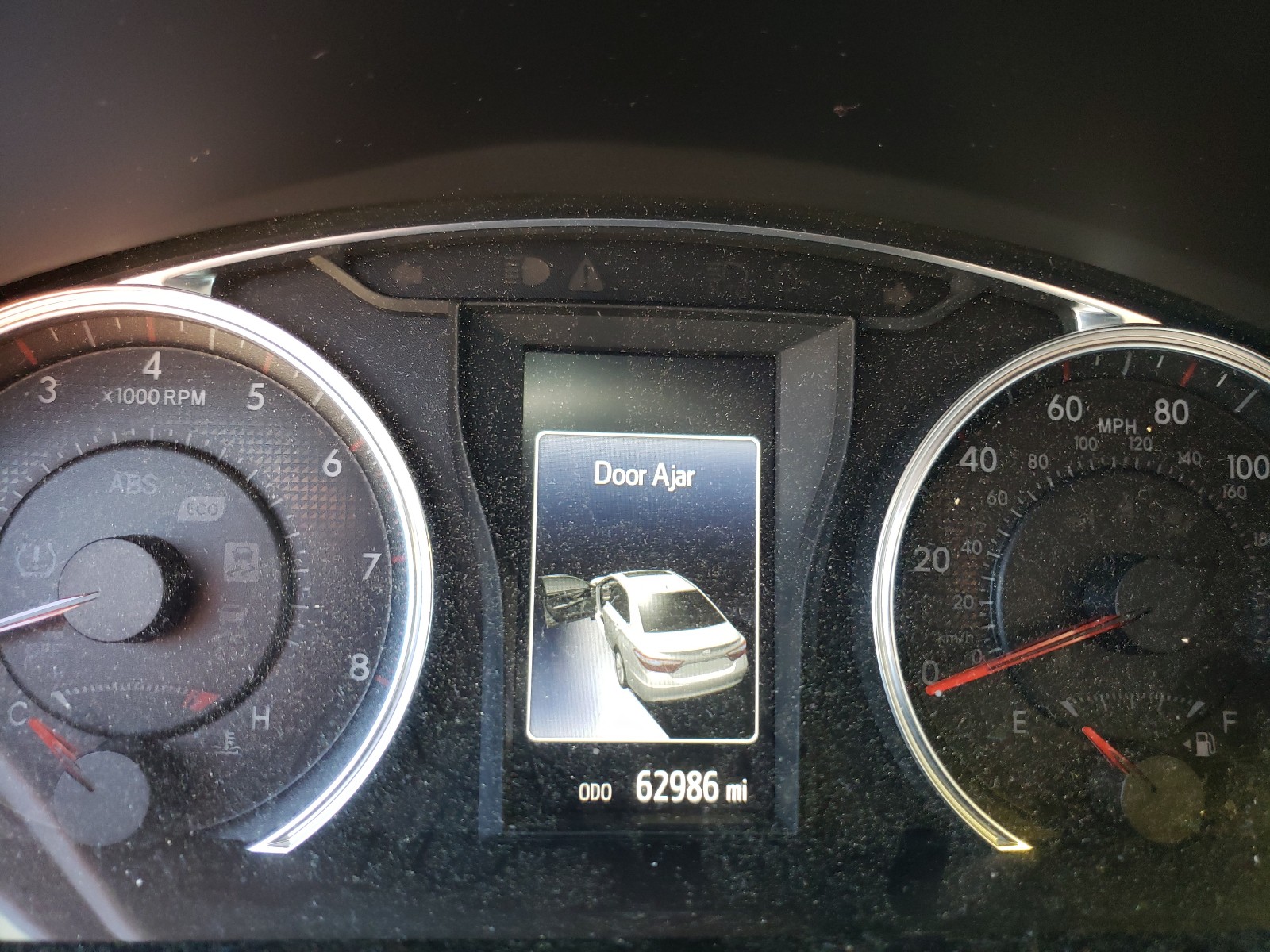 Photo 8 from auction – 2015 TOYOTA CAMRY LE with VIN 4T1BF1FK4FU111749
