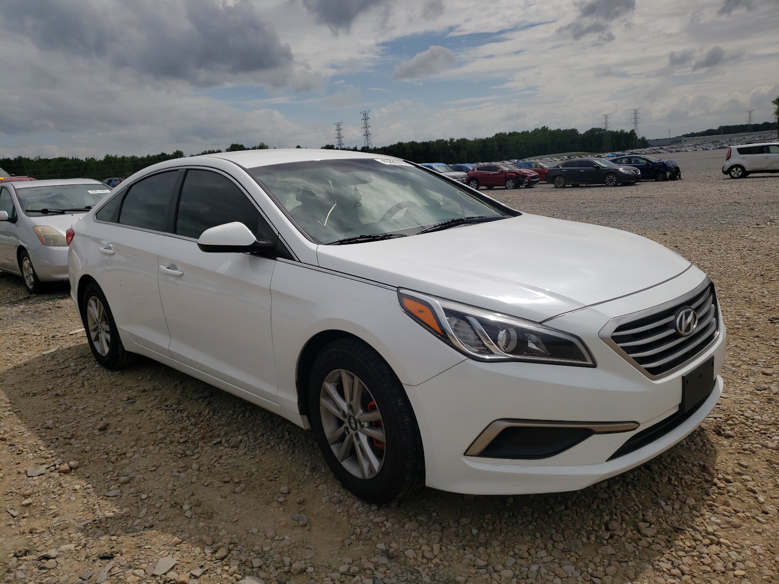 Photo 1 from auction – 2016 HYUNDAI SONATA SE with VIN 5NPE24AF0GH400969
