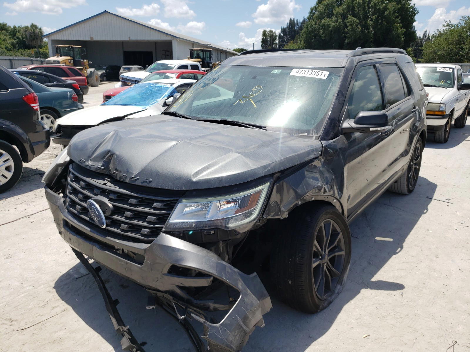 Photo 2 from auction – 2017 FORD EXPLORER X with VIN 1FM5K7D8XHGC88651