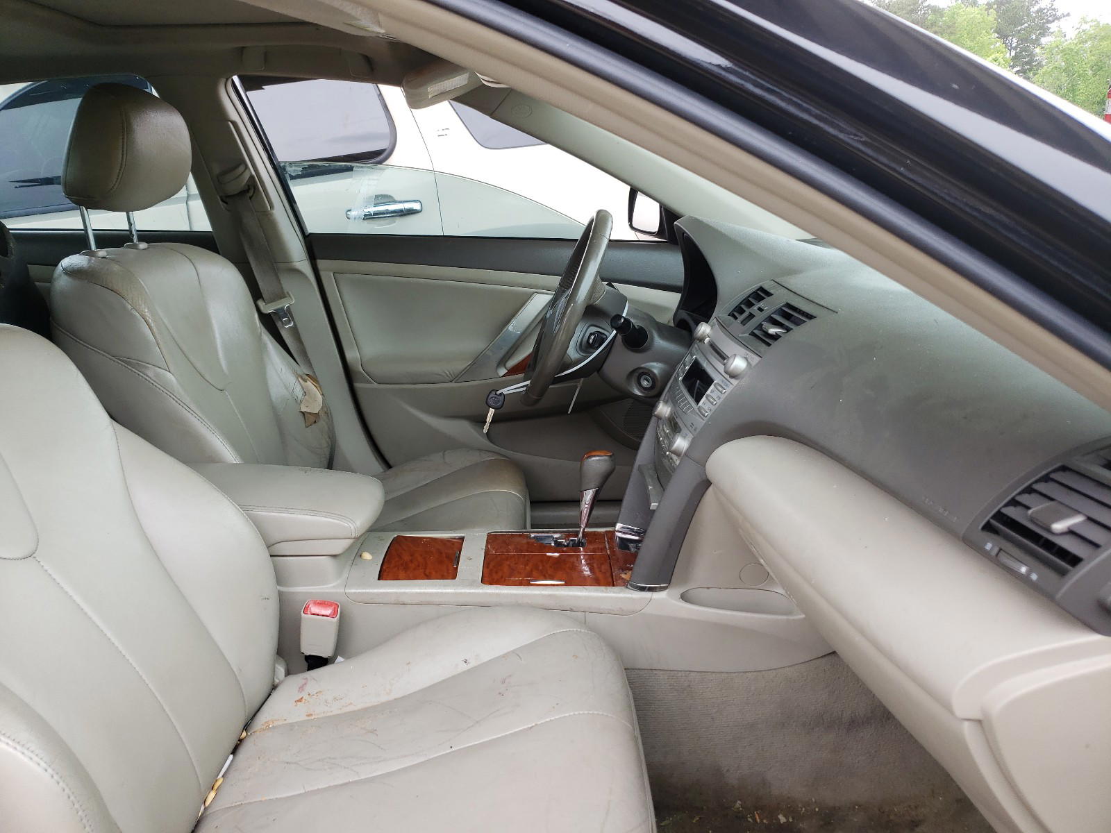 Photo 5 from auction – 2011 TOYOTA CAMRY BASE with VIN 4T4BF3EK2BR155200