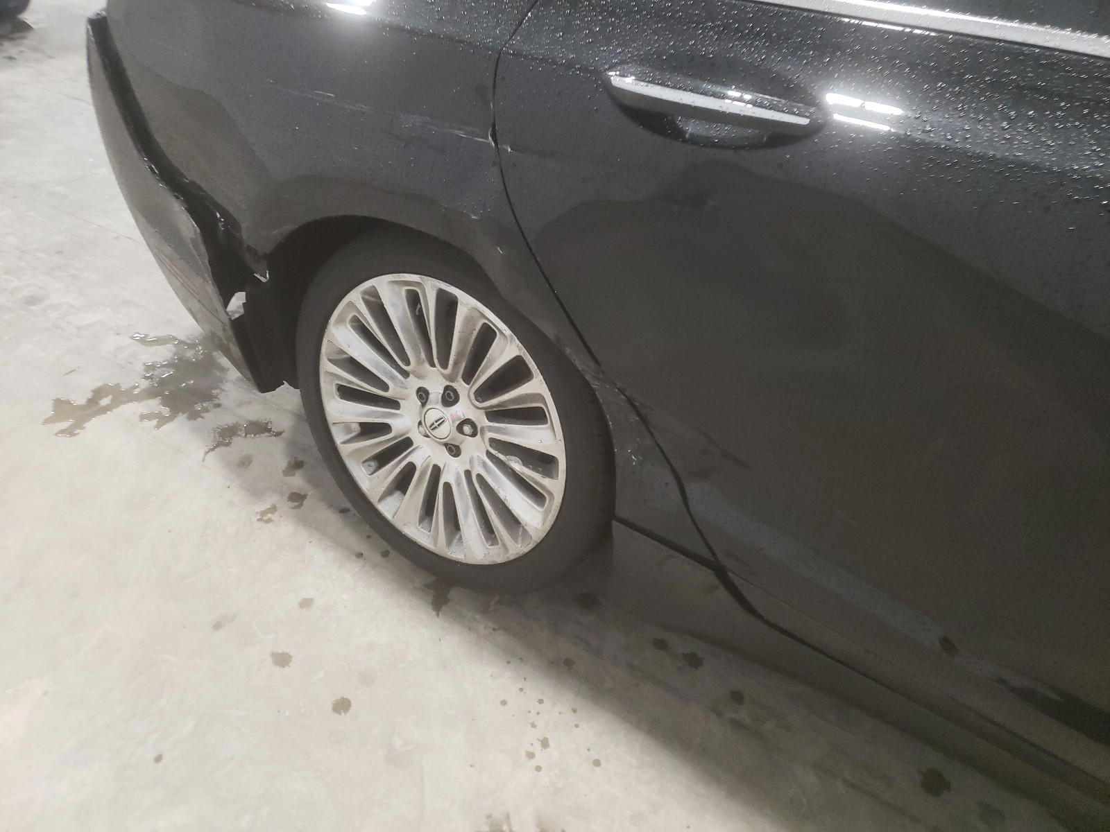 Photo 9 from auction – 2014 LINCOLN MKZ with VIN 3LN6L2G95ER826735