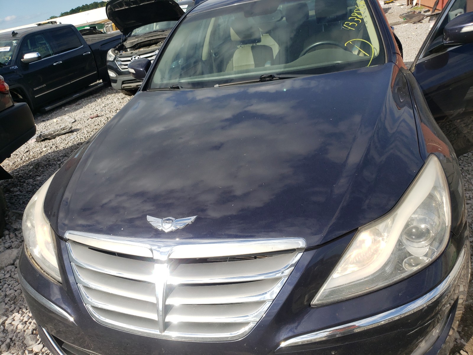 Photo 7 from auction – 2012 HYUNDAI GENESIS 3. with VIN KMHGC4DDXCU195365