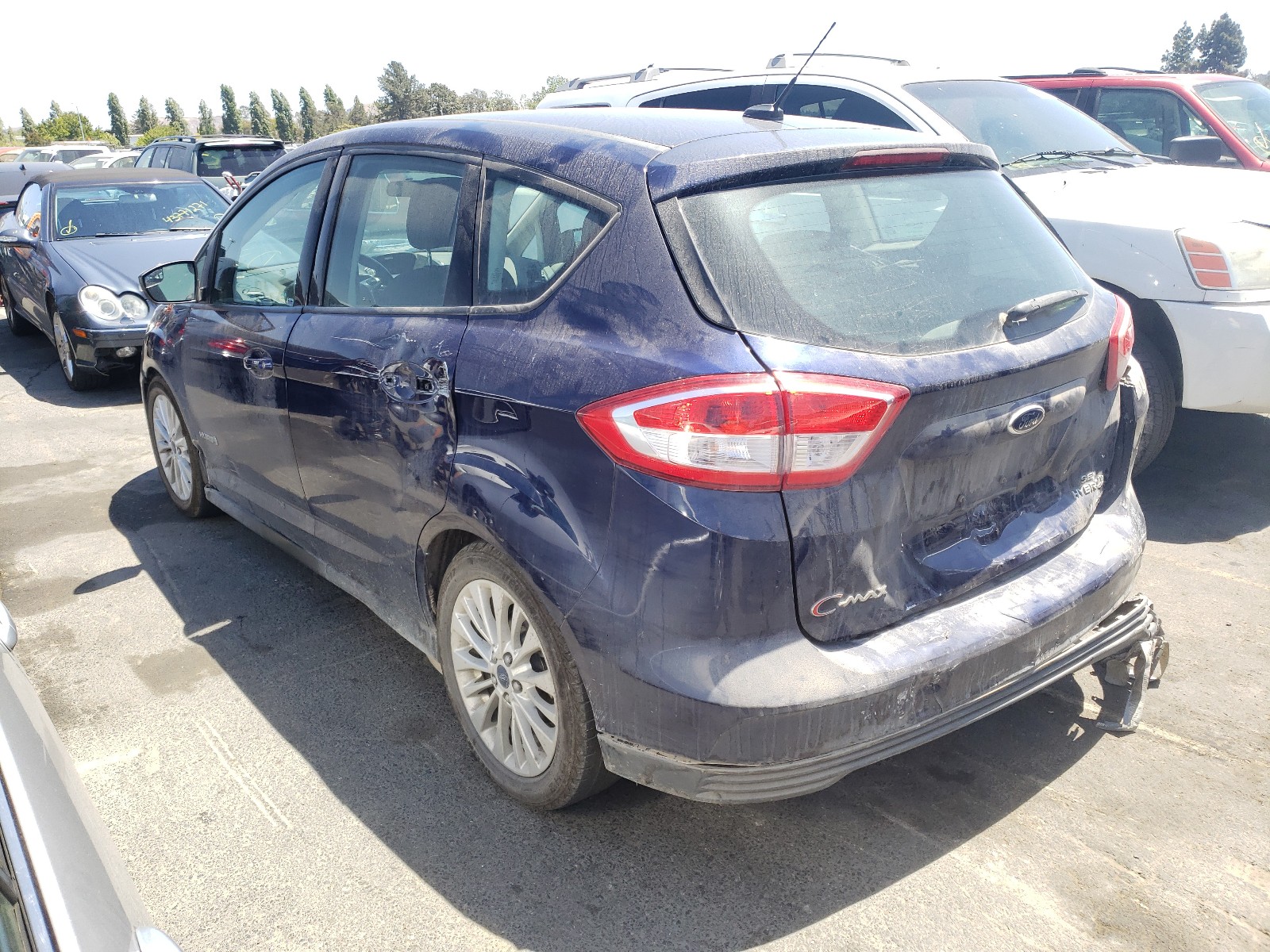 Photo 3 from auction – 2017 FORD C-MAX SE with VIN 1FADP5AU9HL119130