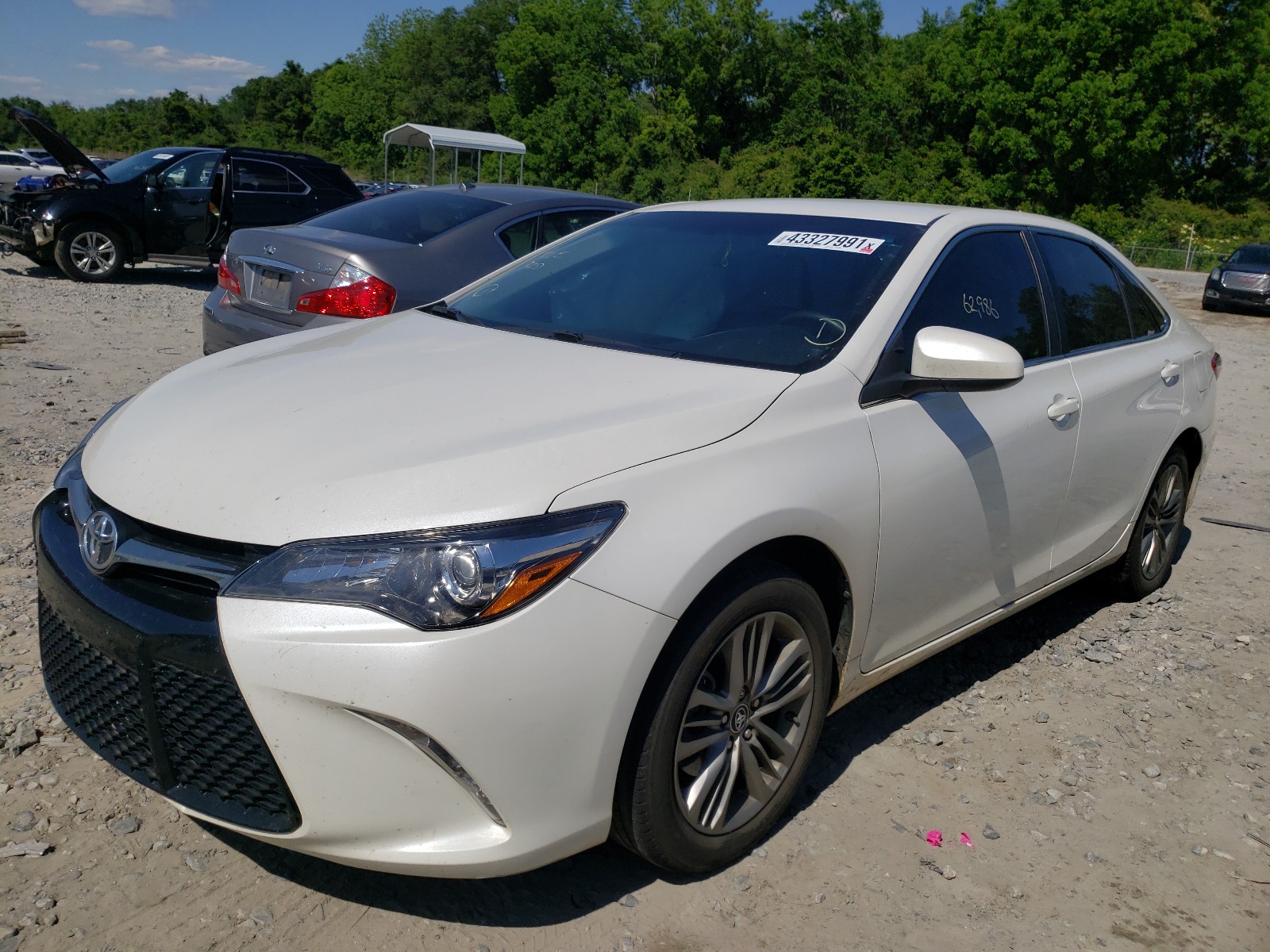 Photo 2 from auction – 2015 TOYOTA CAMRY LE with VIN 4T1BF1FK4FU111749
