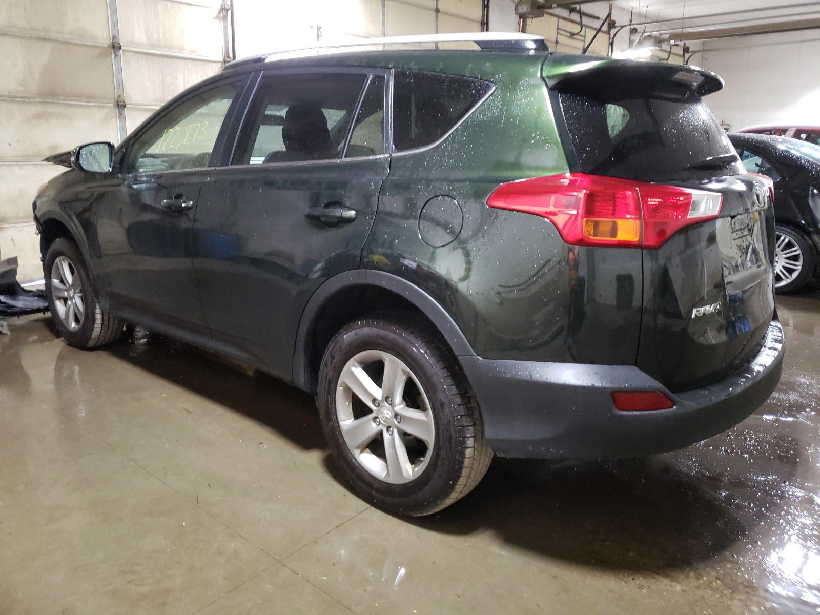 Photo 3 from auction – 2013 TOYOTA RAV4 XLE with VIN JTMRFREV7DD030982