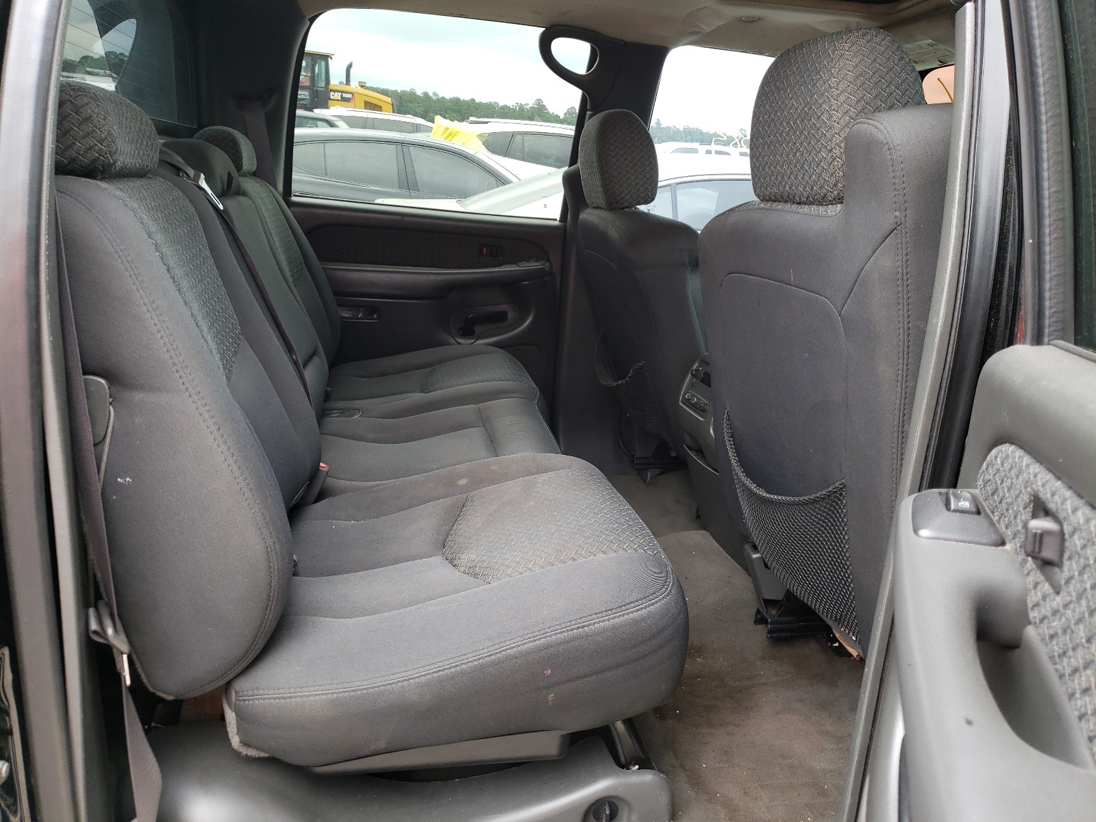 Photo 6 from auction – 2004 CHEVROLET AVALANCHE with VIN 3GNEK12T44G200580