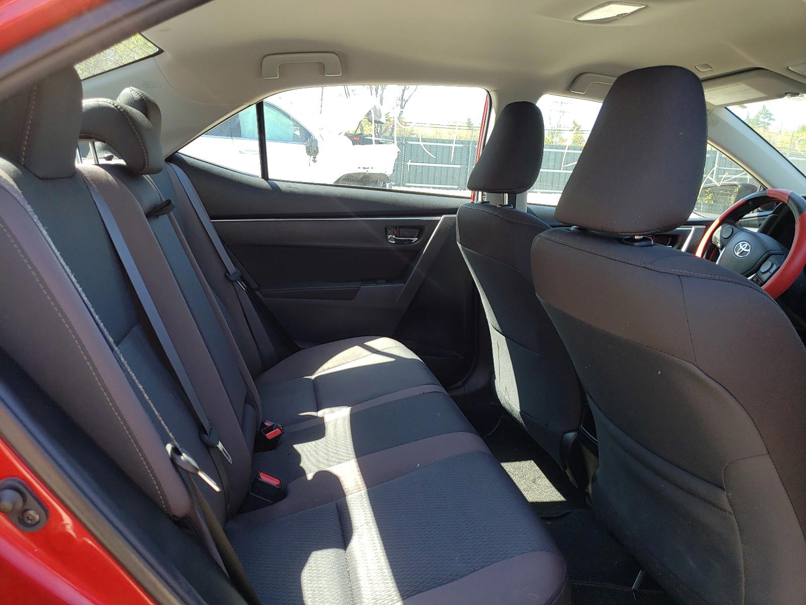 Photo 6 from auction – 2019 TOYOTA COROLLA L with VIN 2T1BURHE2KC199658