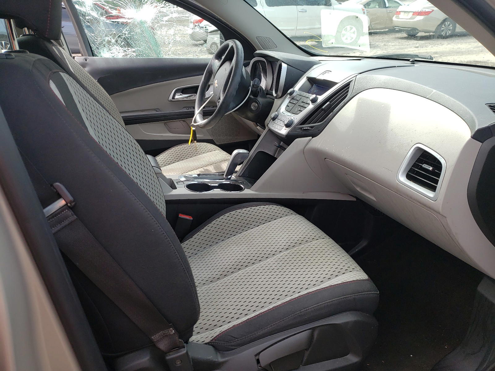 Photo 5 from auction – 2011 CHEVROLET EQUINOX LS with VIN 2CNALBEC4B6452436