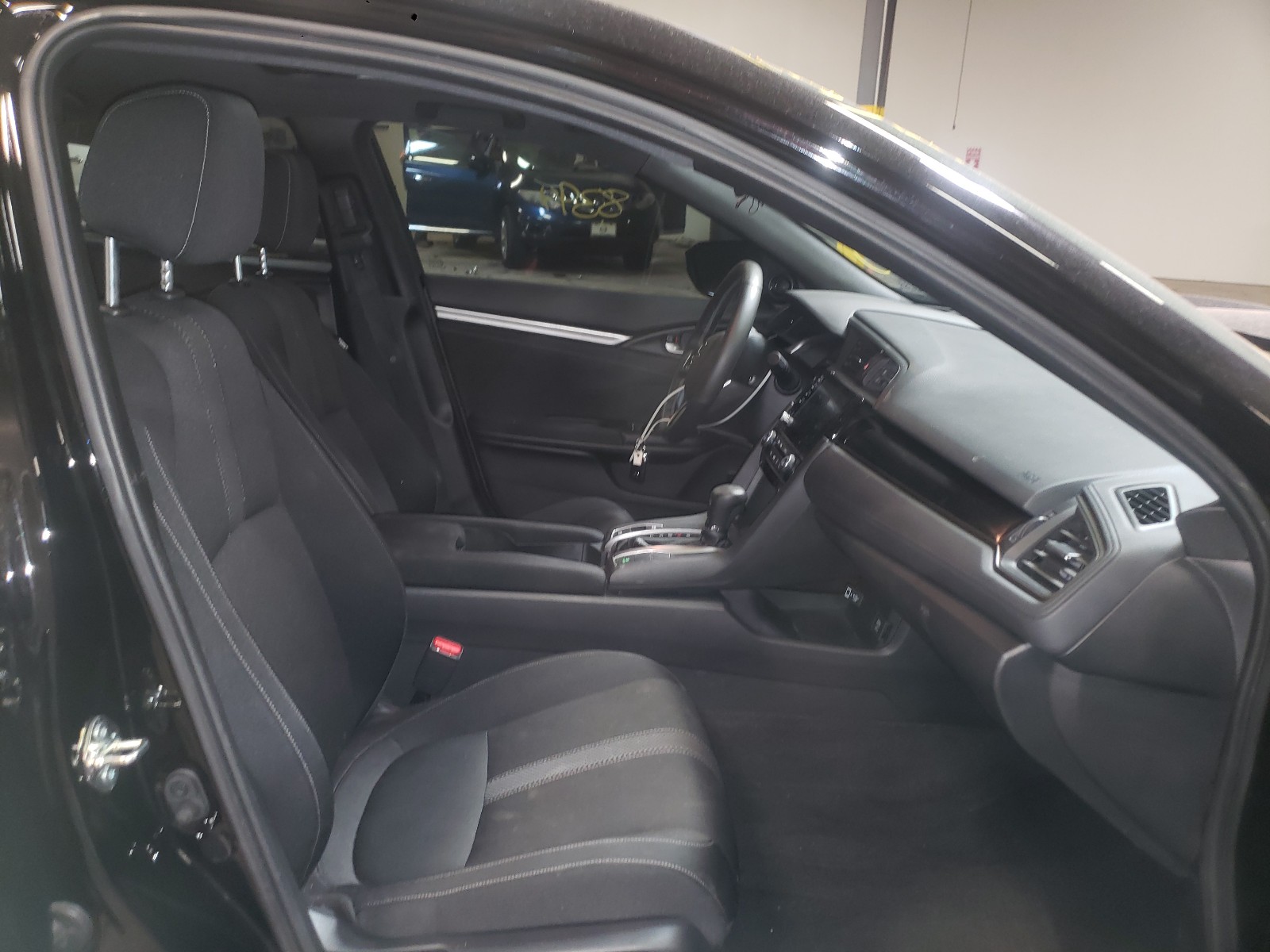 Photo 5 from auction – 2020 HONDA CIVIC EX with VIN SHHFK7H66LU422235