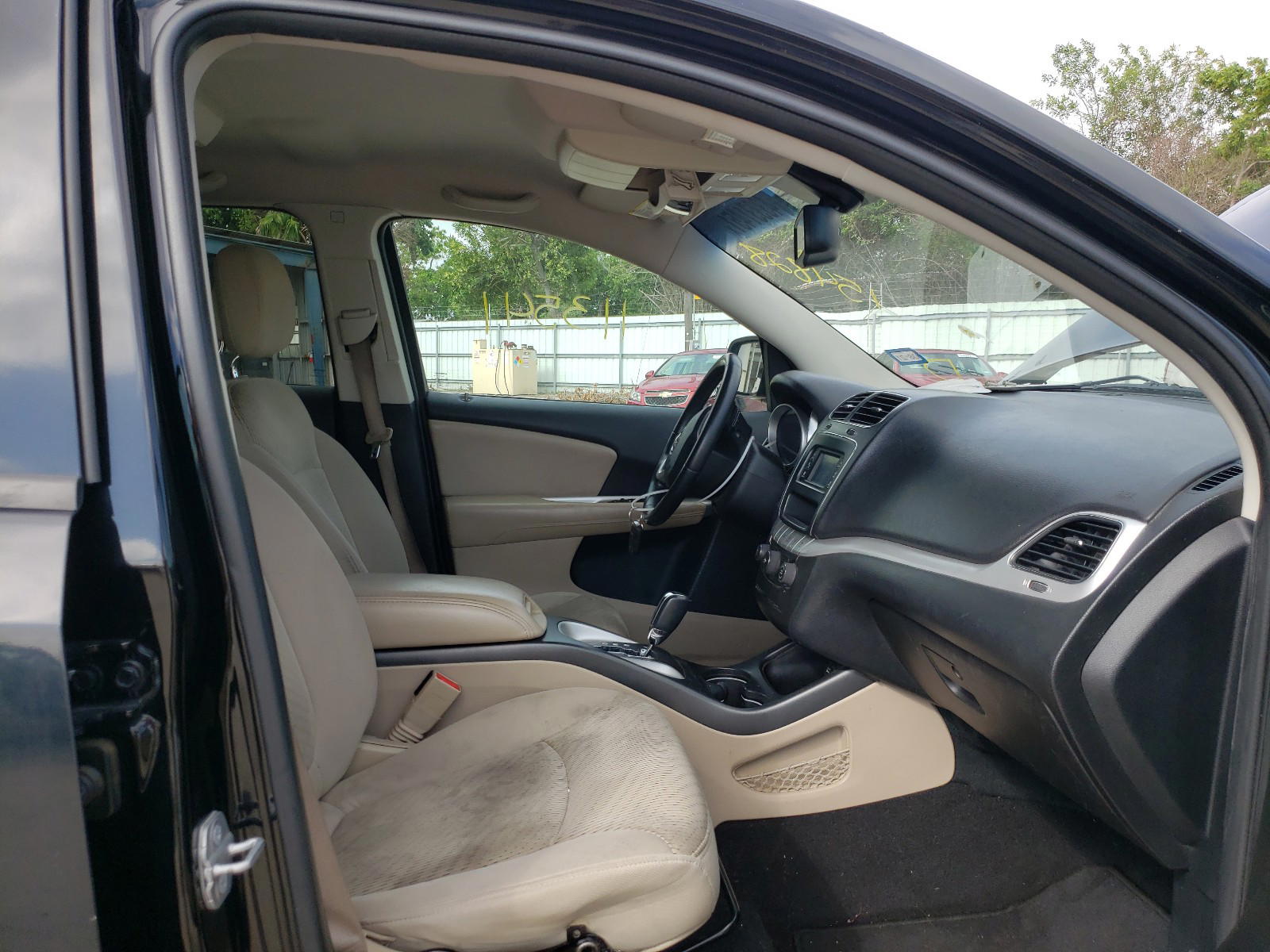 Photo 5 from auction – 2014 DODGE JOURNEY SE with VIN 3C4PDCAB1ET154828
