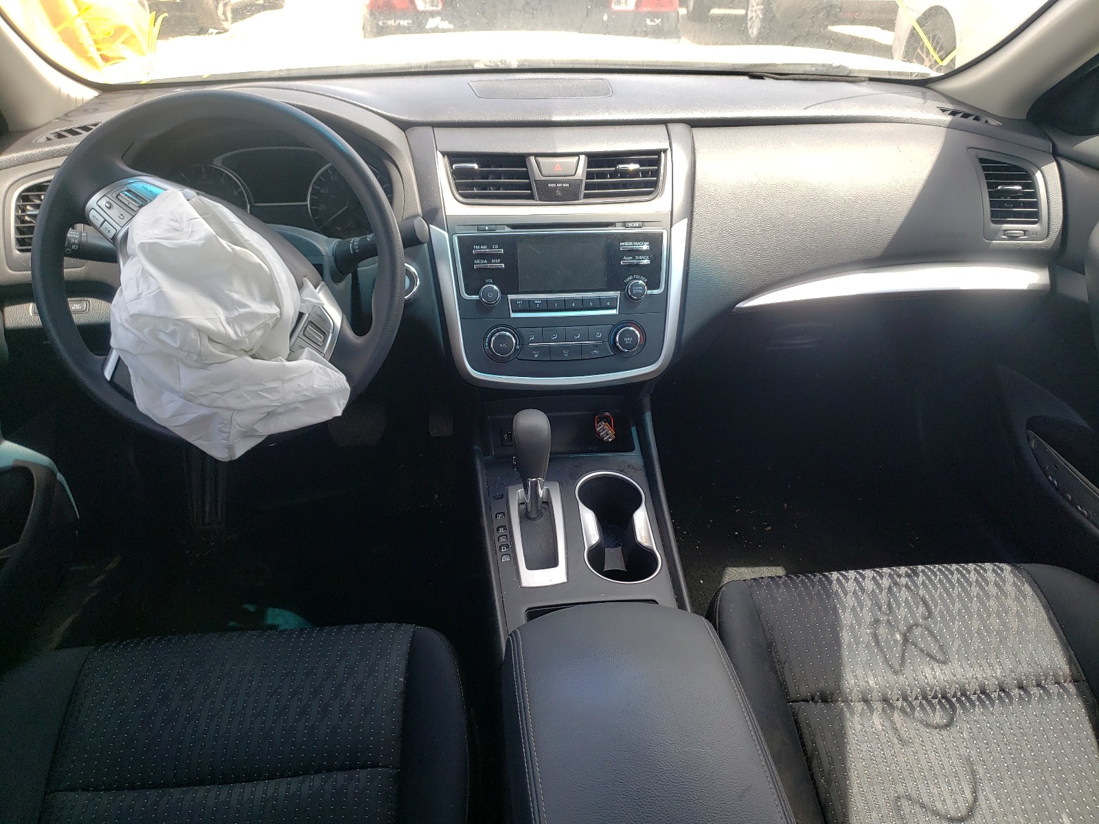 Photo 9 from auction – 2016 NISSAN ALTIMA 2.5 with VIN 1N4AL3AP5GC256805