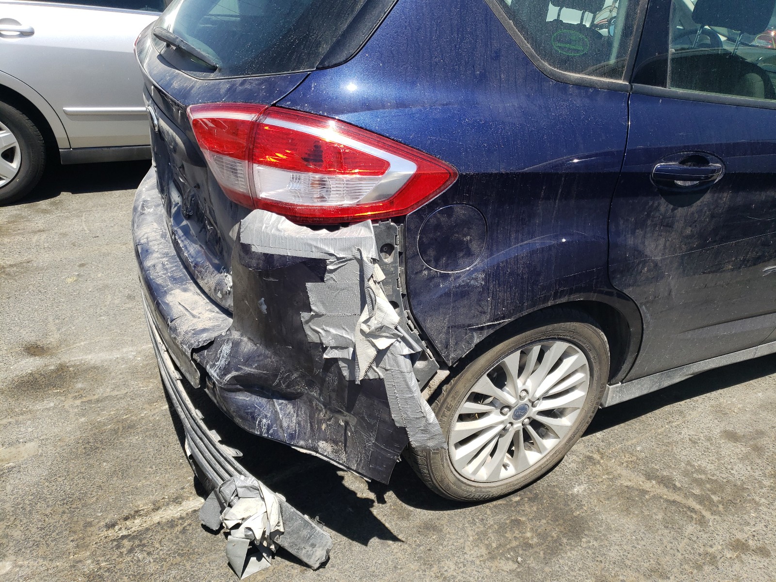 Photo 9 from auction – 2017 FORD C-MAX SE with VIN 1FADP5AU9HL119130