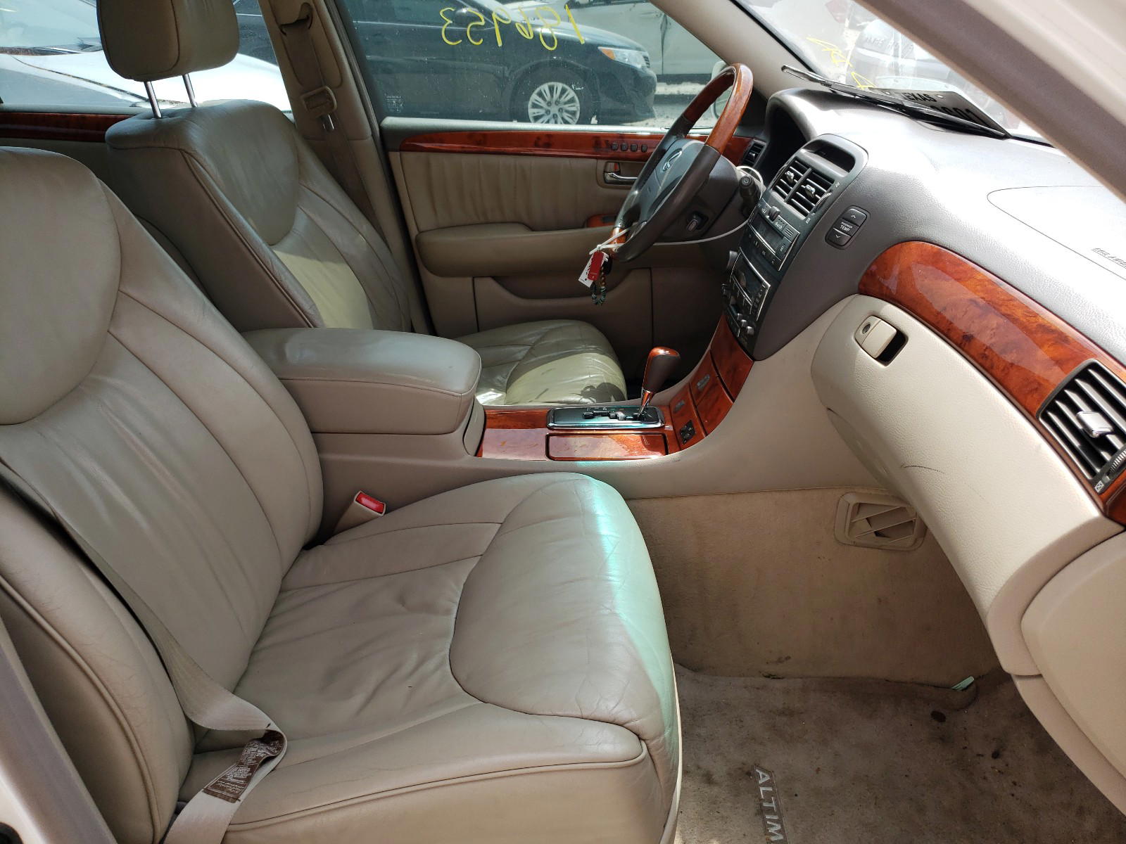 Photo 5 from auction – 2002 LEXUS LS 430 with VIN JTHBN30F520080882
