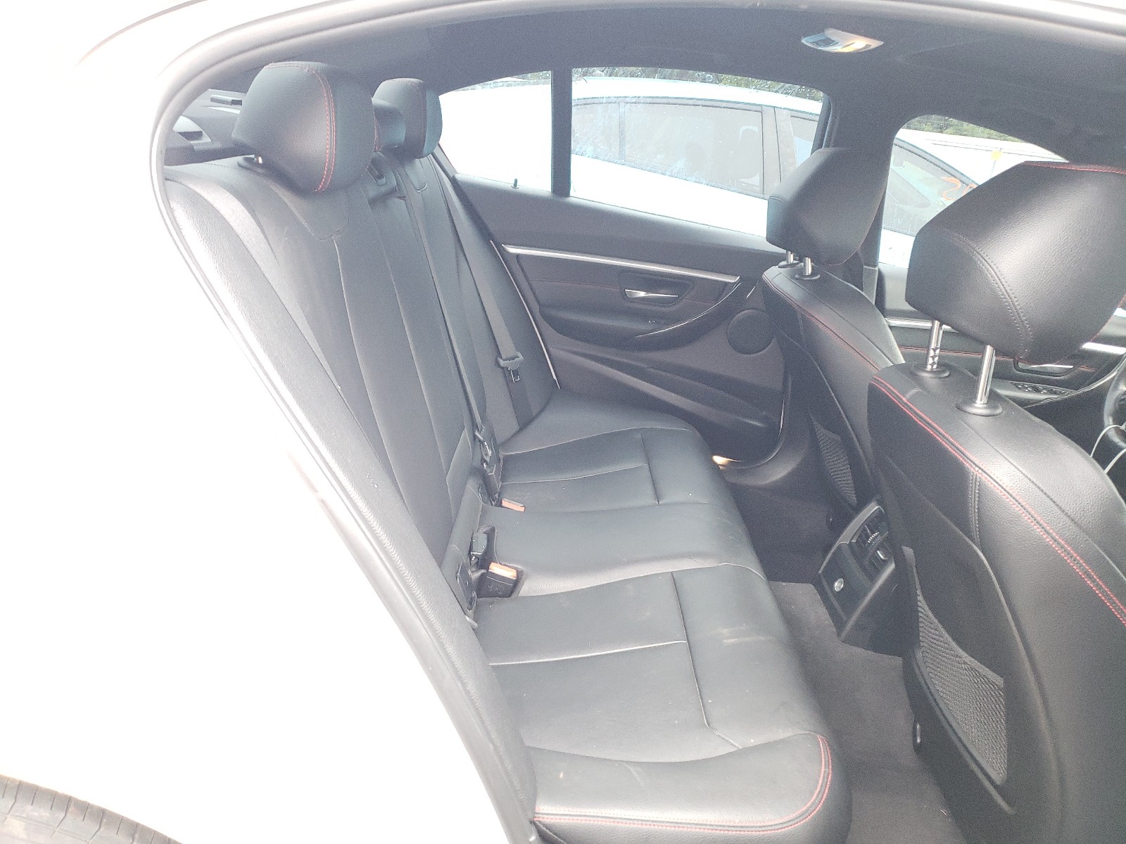 Photo 6 from auction – 2017 BMW 330 I with VIN WBA8B9G53HNU50689
