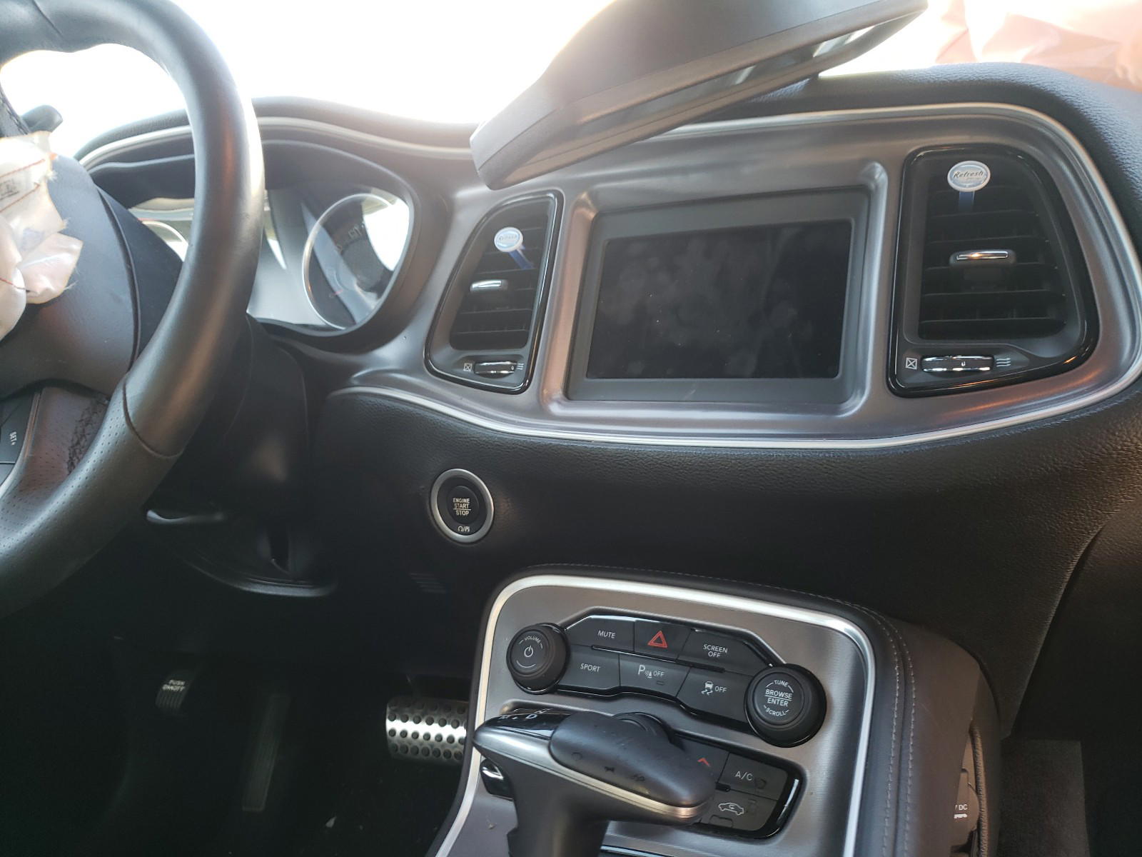 Photo 9 from auction – 2019 DODGE CHALLENGER with VIN 2C3CDZBT7KH578340